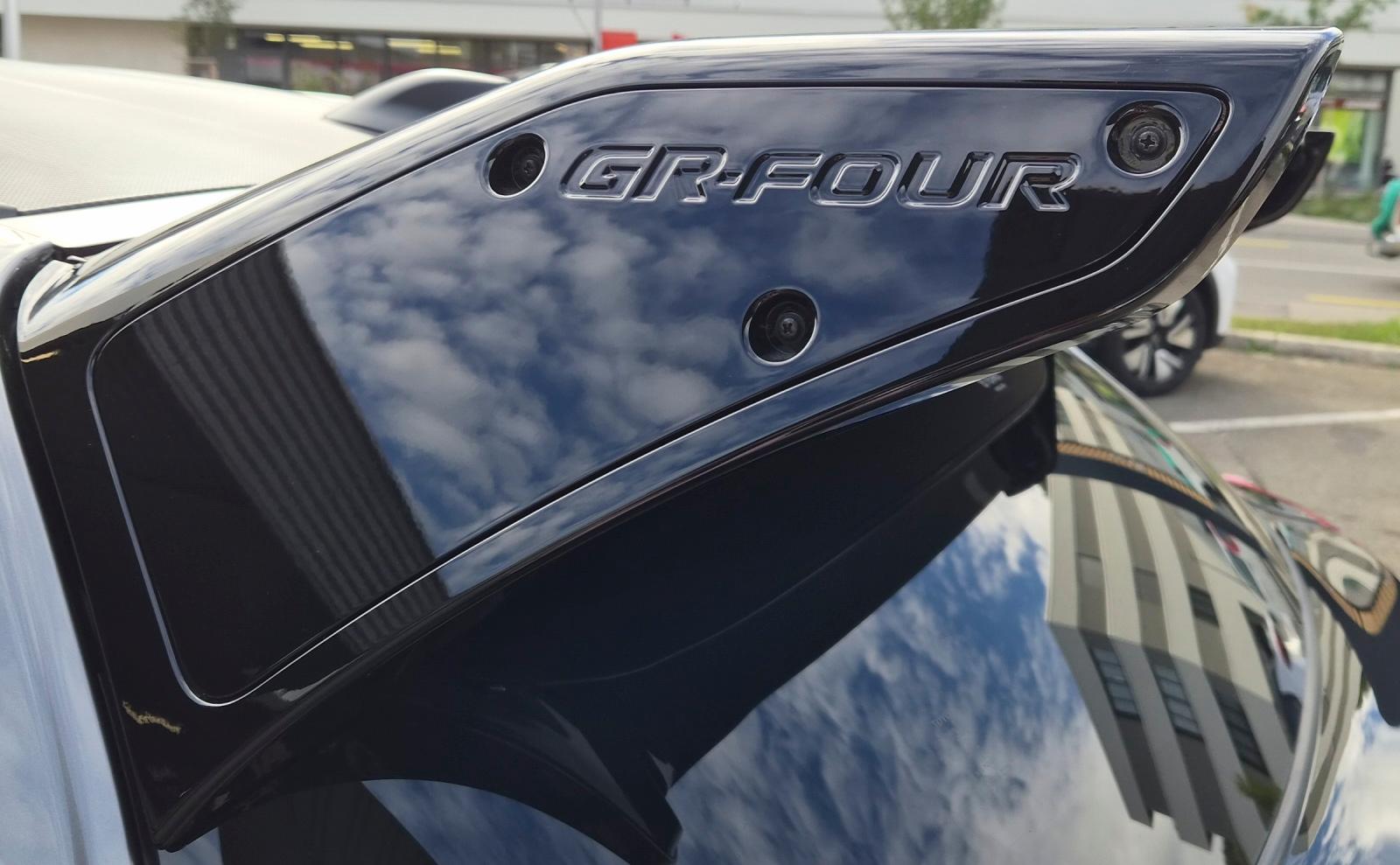 TOYOTA GR Yaris 1.6 Turbo Sport 4x4-image-10