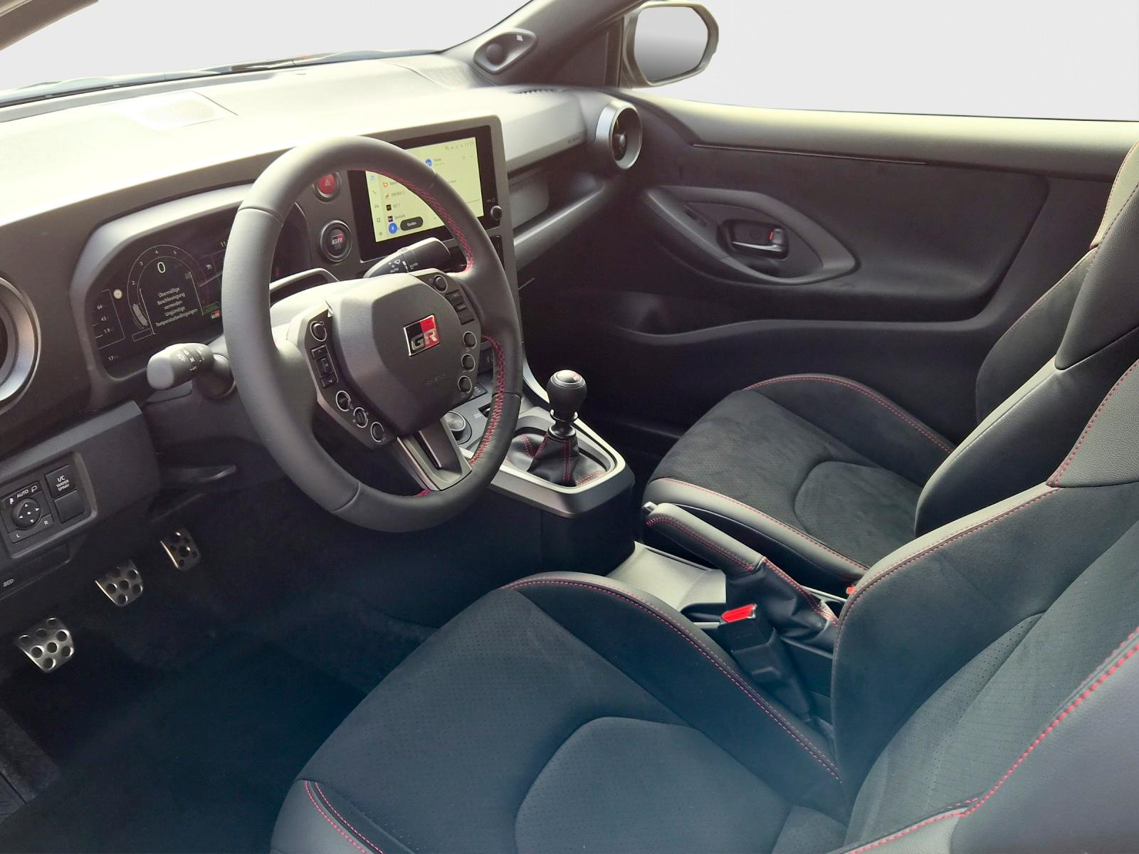 TOYOTA GR Yaris 1.6 Turbo Sport 4x4-image-11
