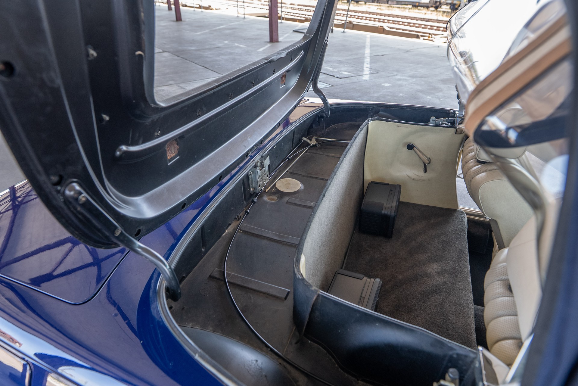 MERCEDES-BENZ 350 SL werk.lab classics-image-11