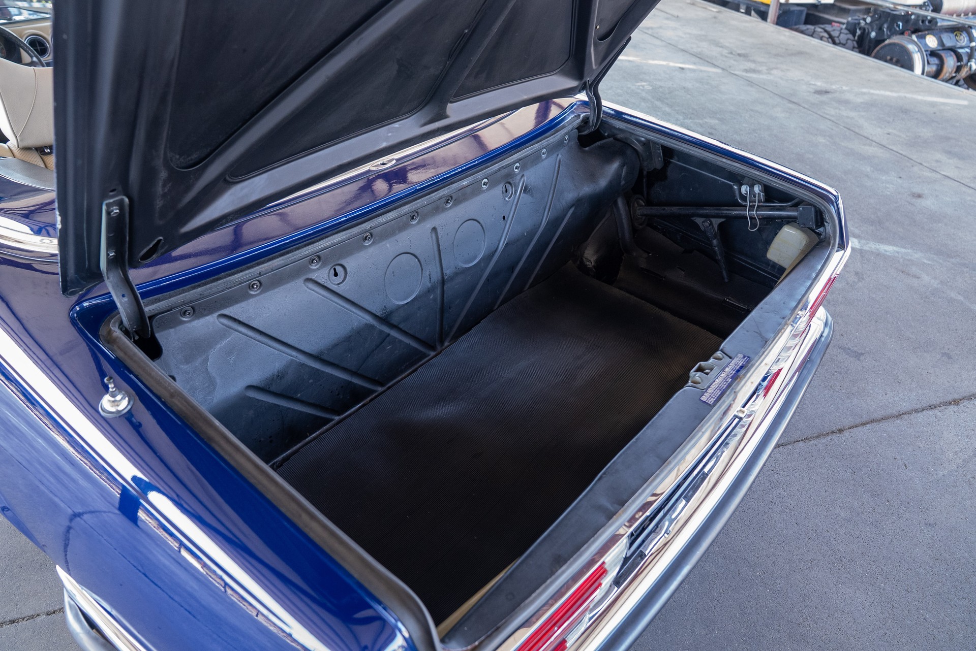 MERCEDES-BENZ 350 SL werk.lab classics-image-15