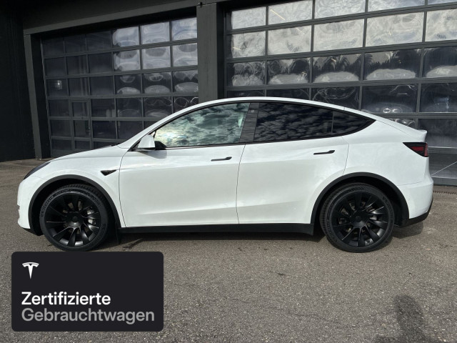 TESLA Model Y Long Range AWD-image-3