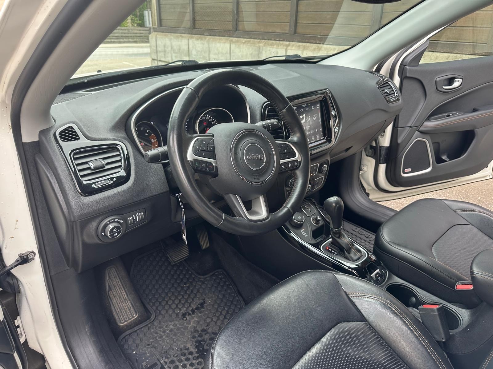 JEEP Compass 2.0CRD Limited AWD 9ATX-image-9
