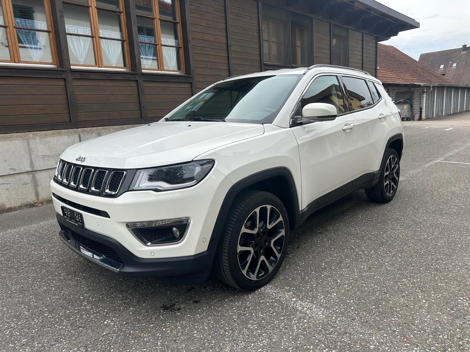 JEEP Compass 2.0CRD Limited AWD 9ATX-image-1