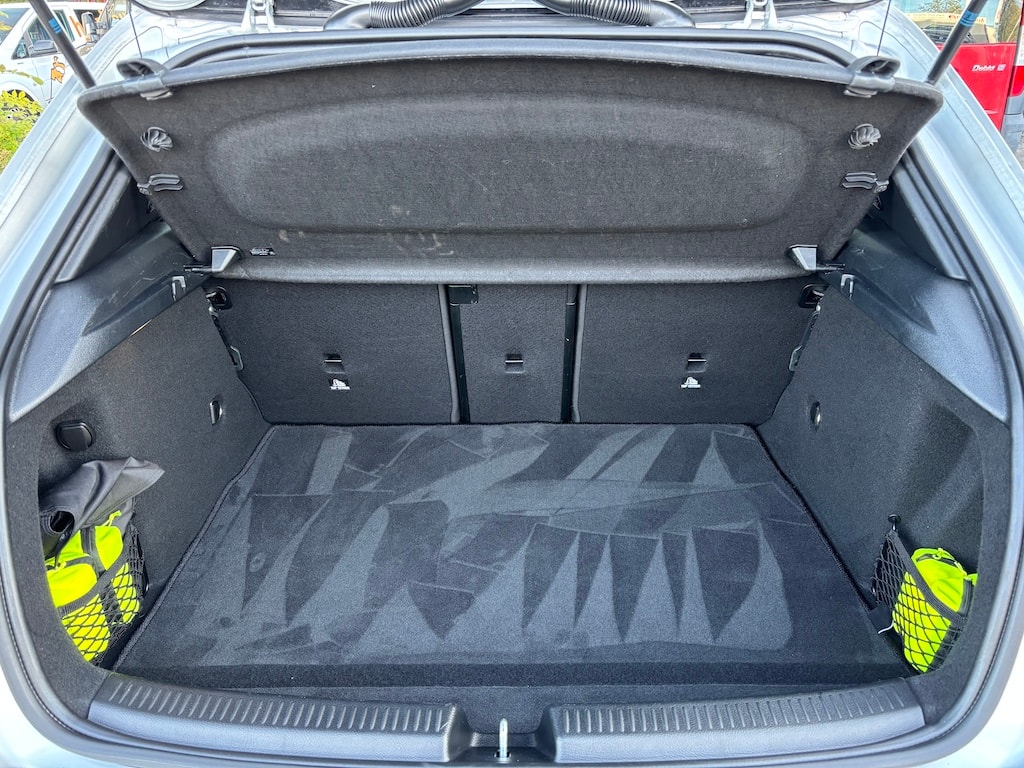 MERCEDES-BENZ A 35 AMG 4Matic Speedshift-image-21