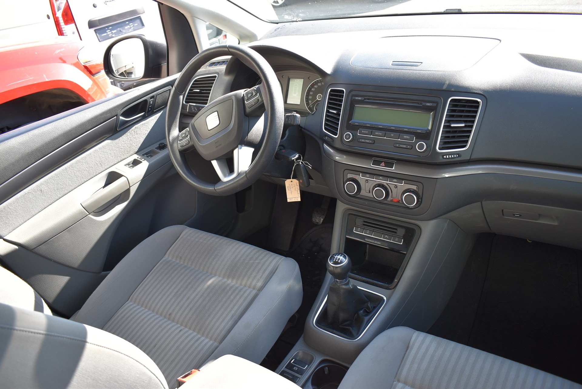 SEAT Alhambra 1.4 TSI Budget-image-7