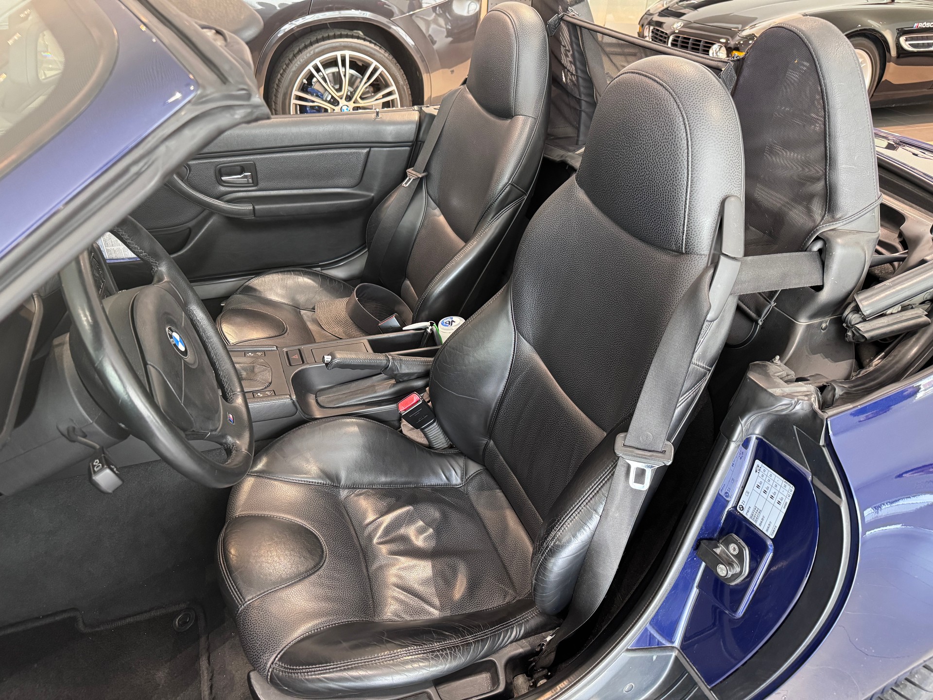 BMW Z3 2.8i Roadster-image-10
