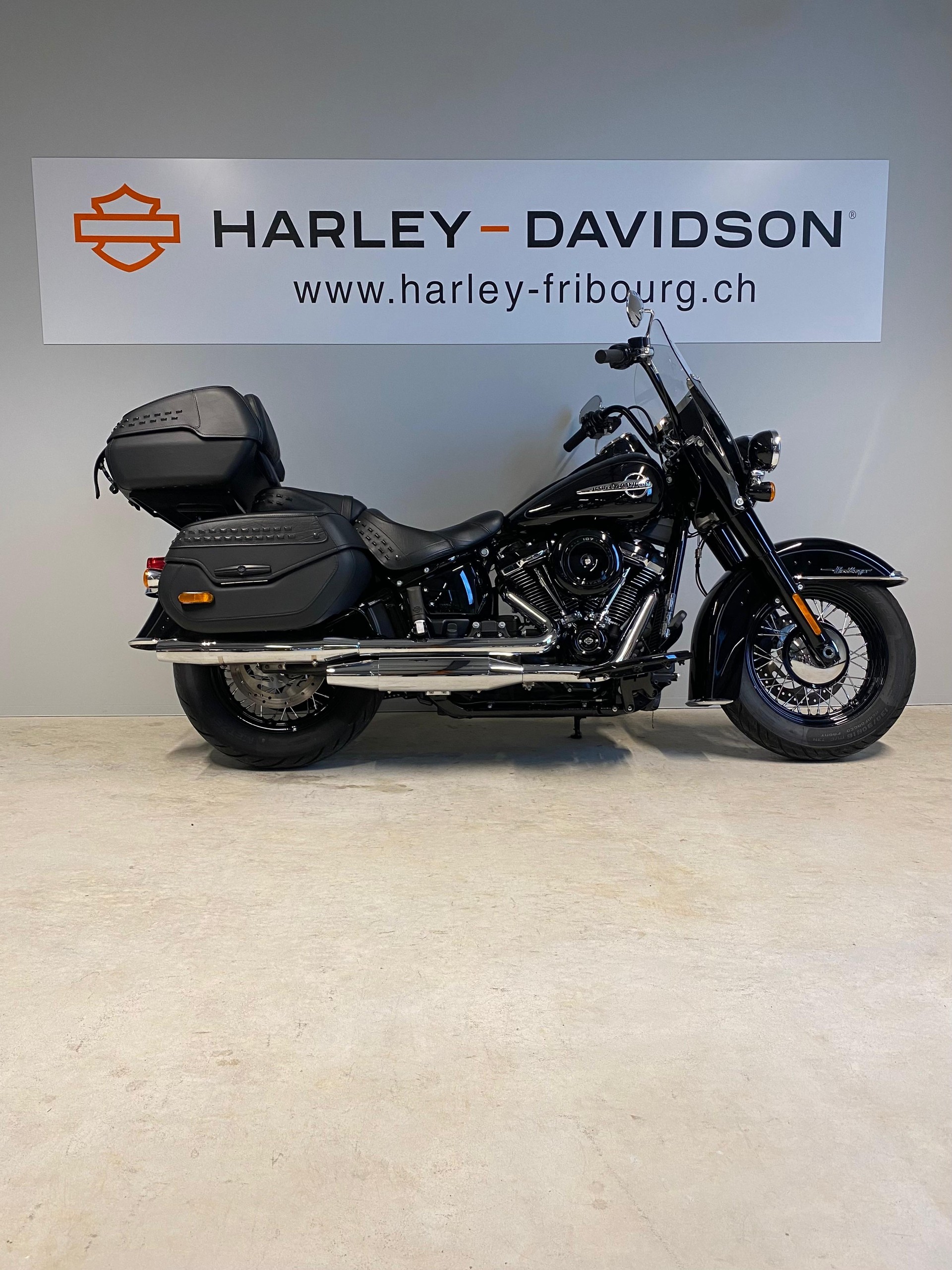 HARLEY-DAVIDSON FLHC Heritage Classic 107 ABS