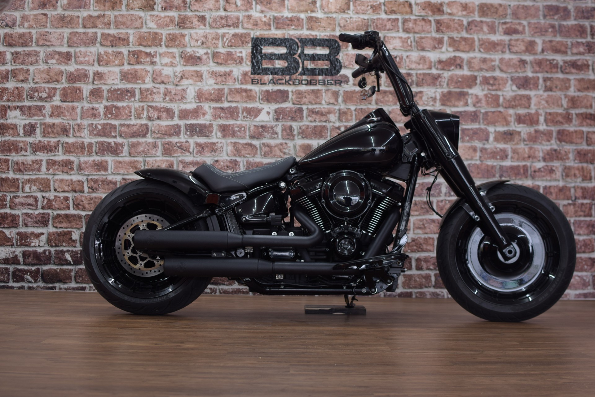 HARLEY-DAVIDSON FLFBS Fat Boy 114-showroom-element-1