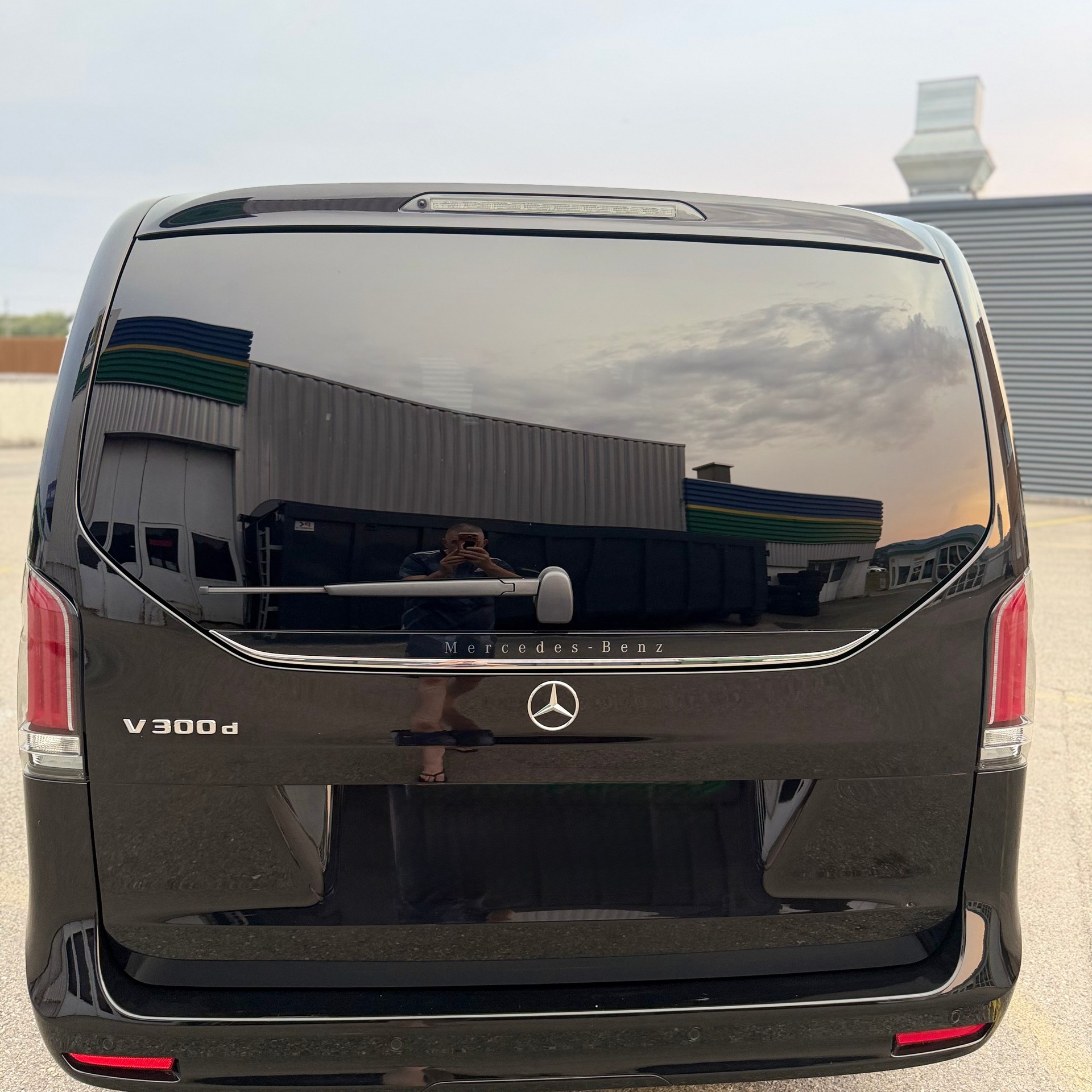 MERCEDES-BENZ V 300 d Avantgarde Extralang 9G-Tronic +41767797532-image-3