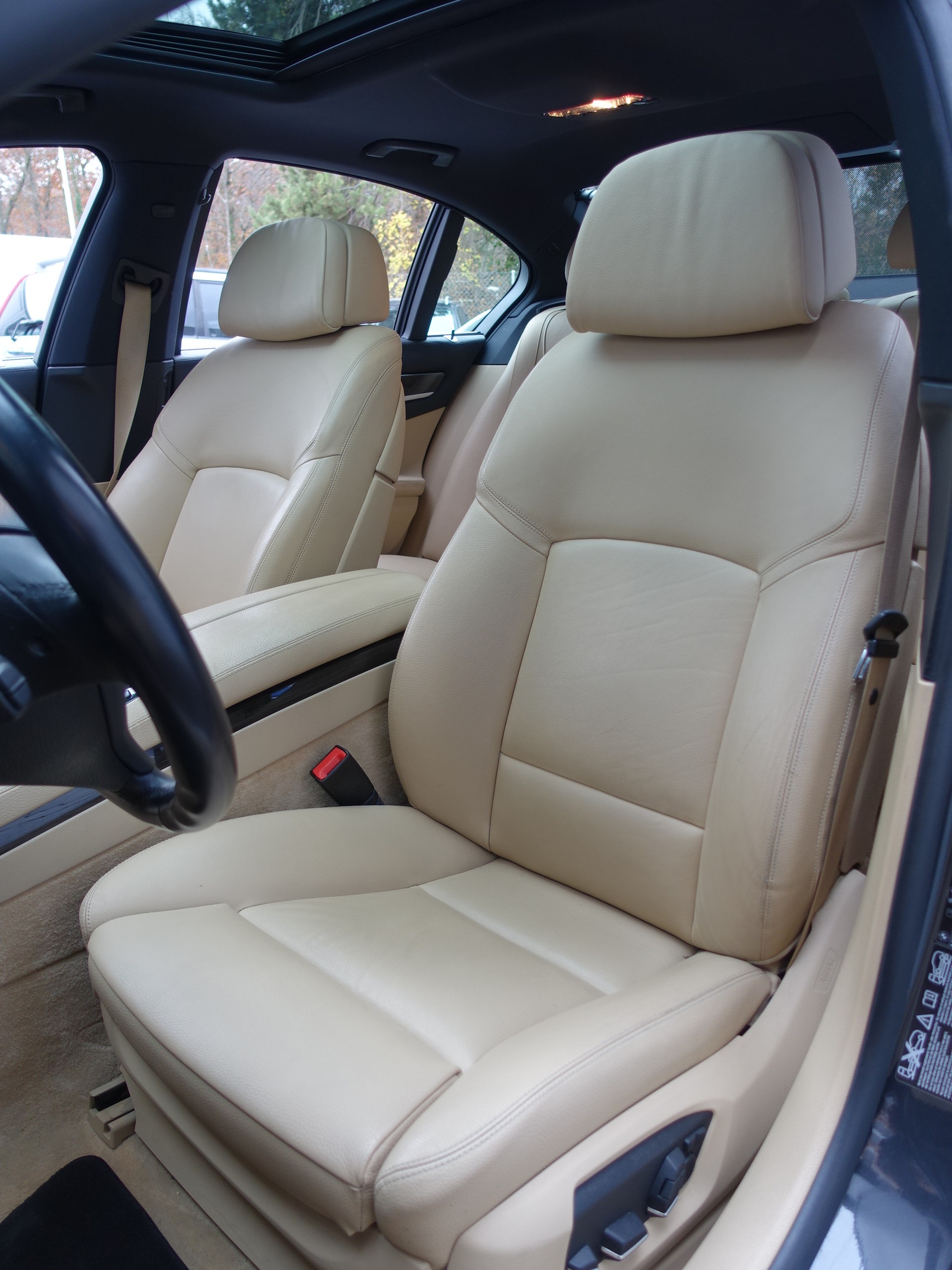 BMW 740d xDrive-image-8