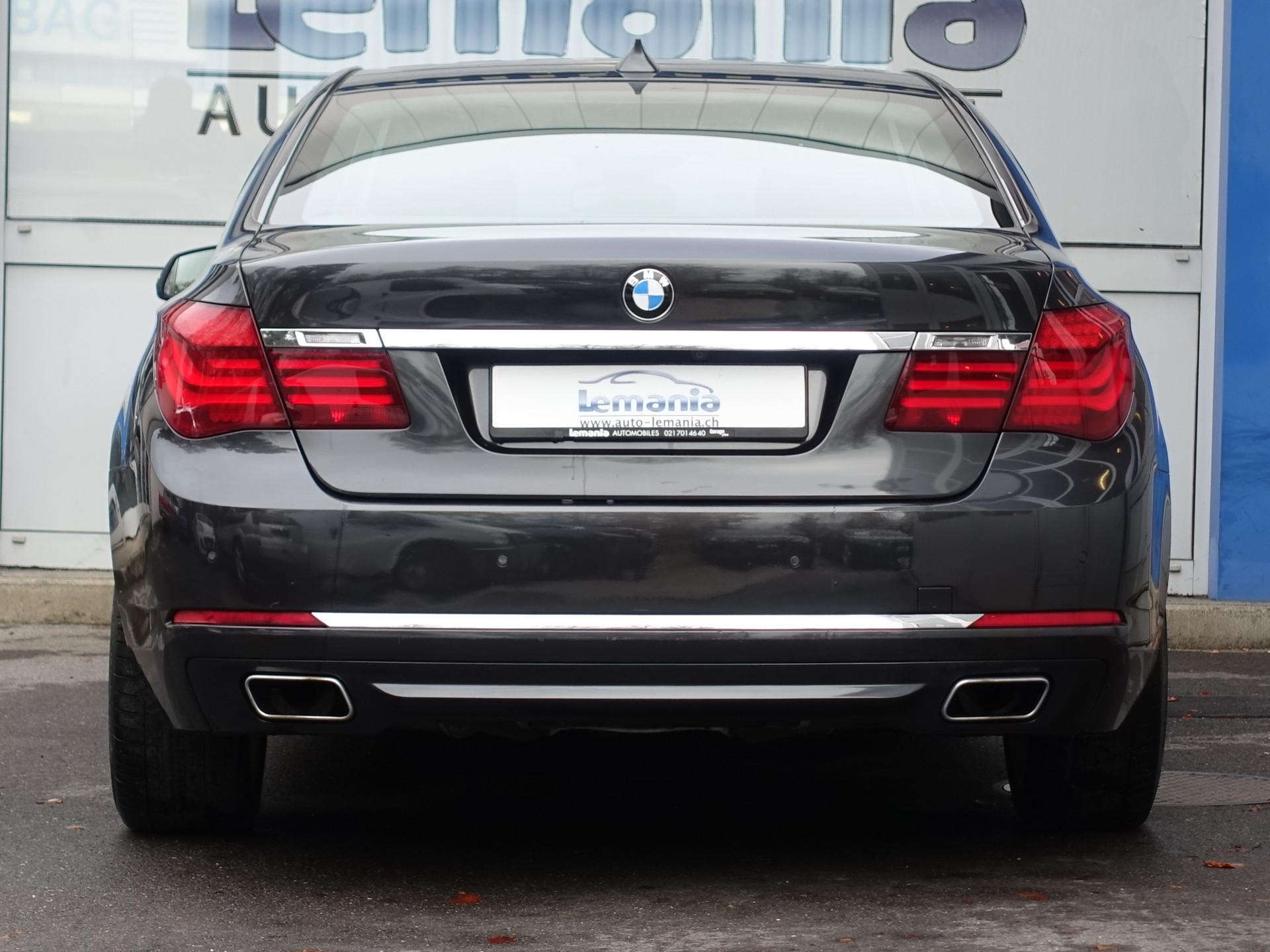BMW 740d xDrive-image-5