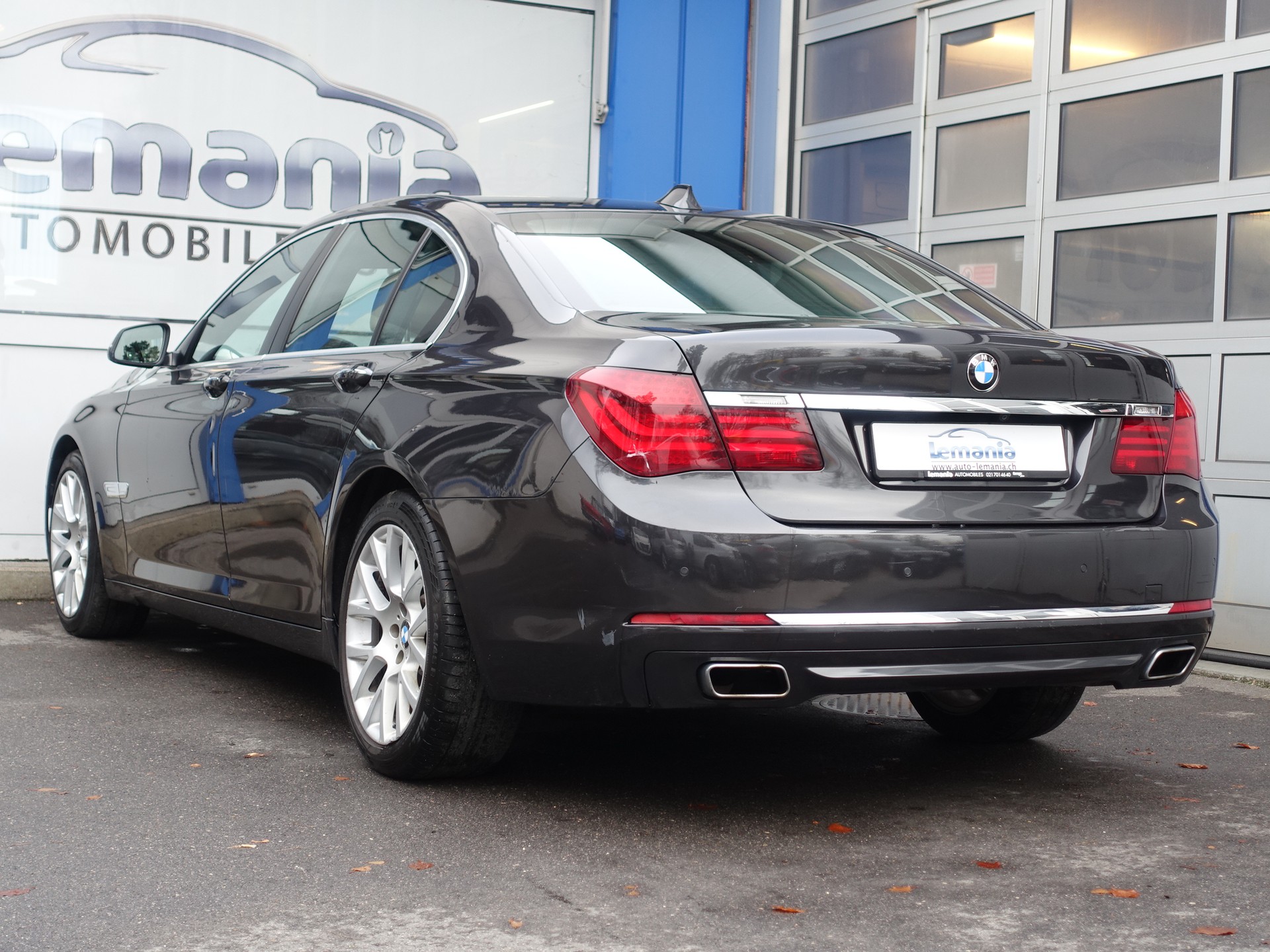 BMW 740d xDrive-image-4
