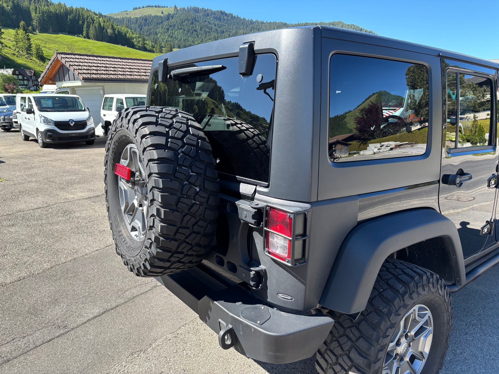 JEEP Unlimited Rubicon-image-5