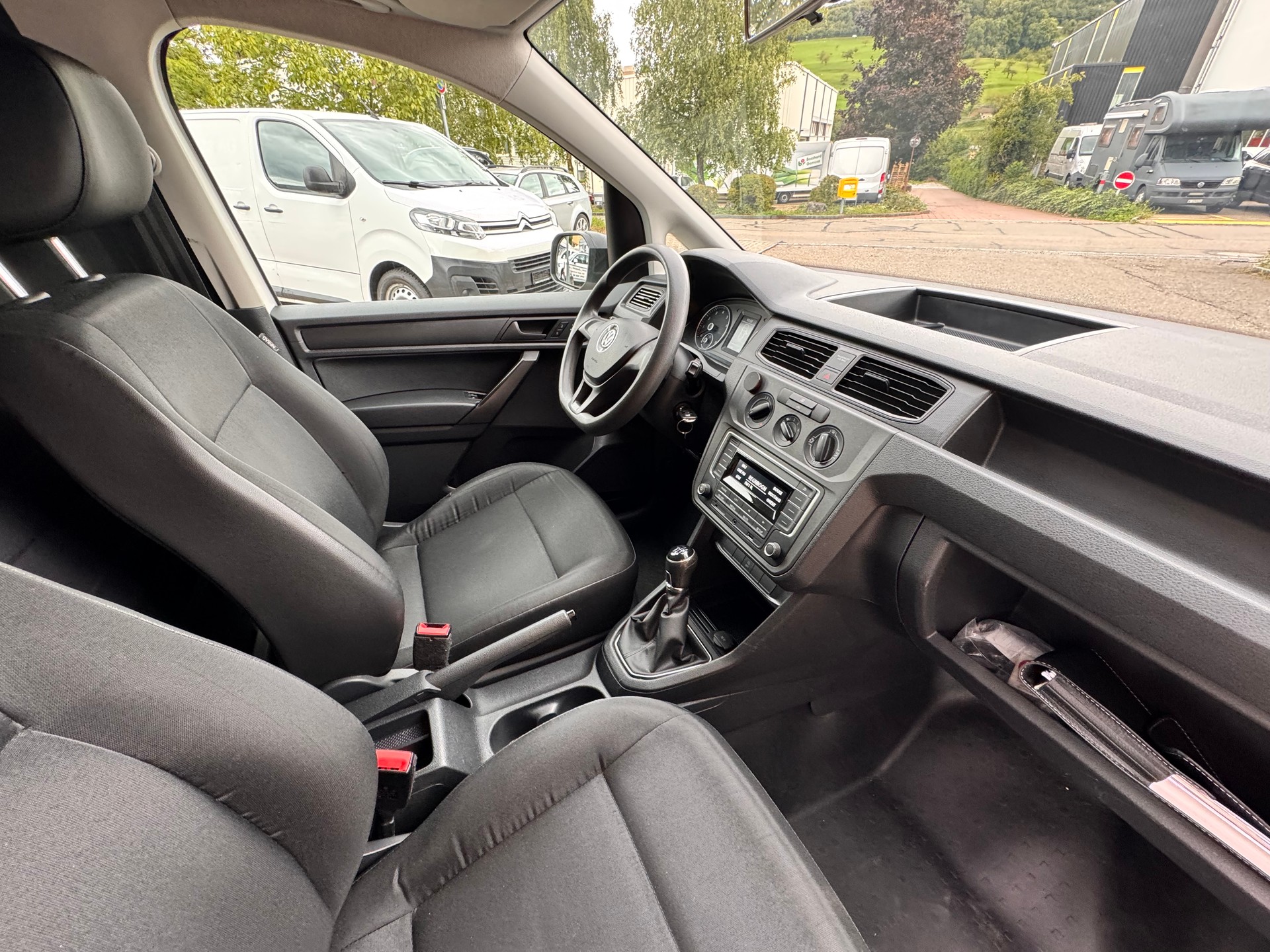 VW Caddy 1.4TGI BlueMotion Technology-image-9