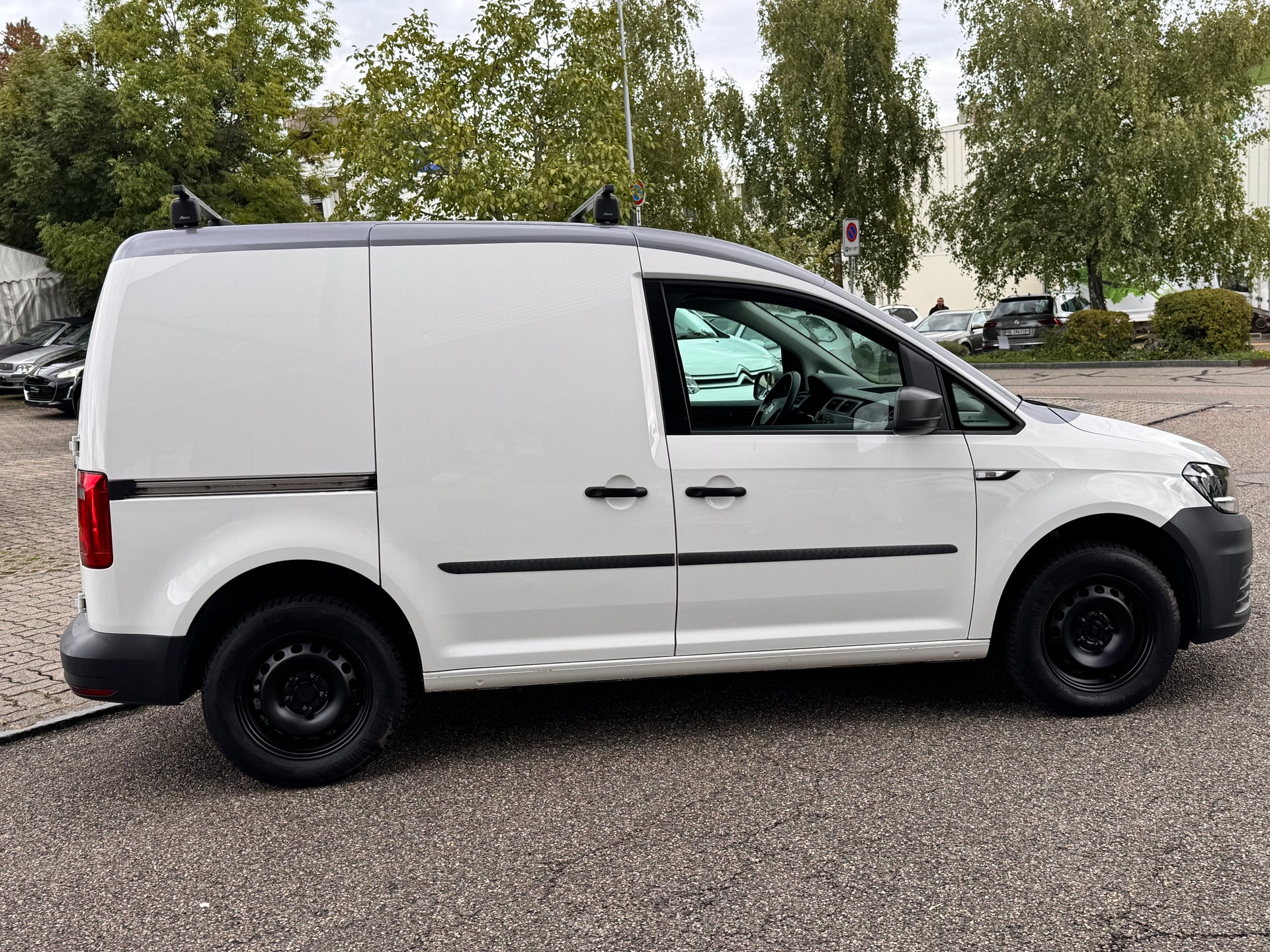 VW Caddy 1.4TGI BlueMotion Technology-showroom-element-1