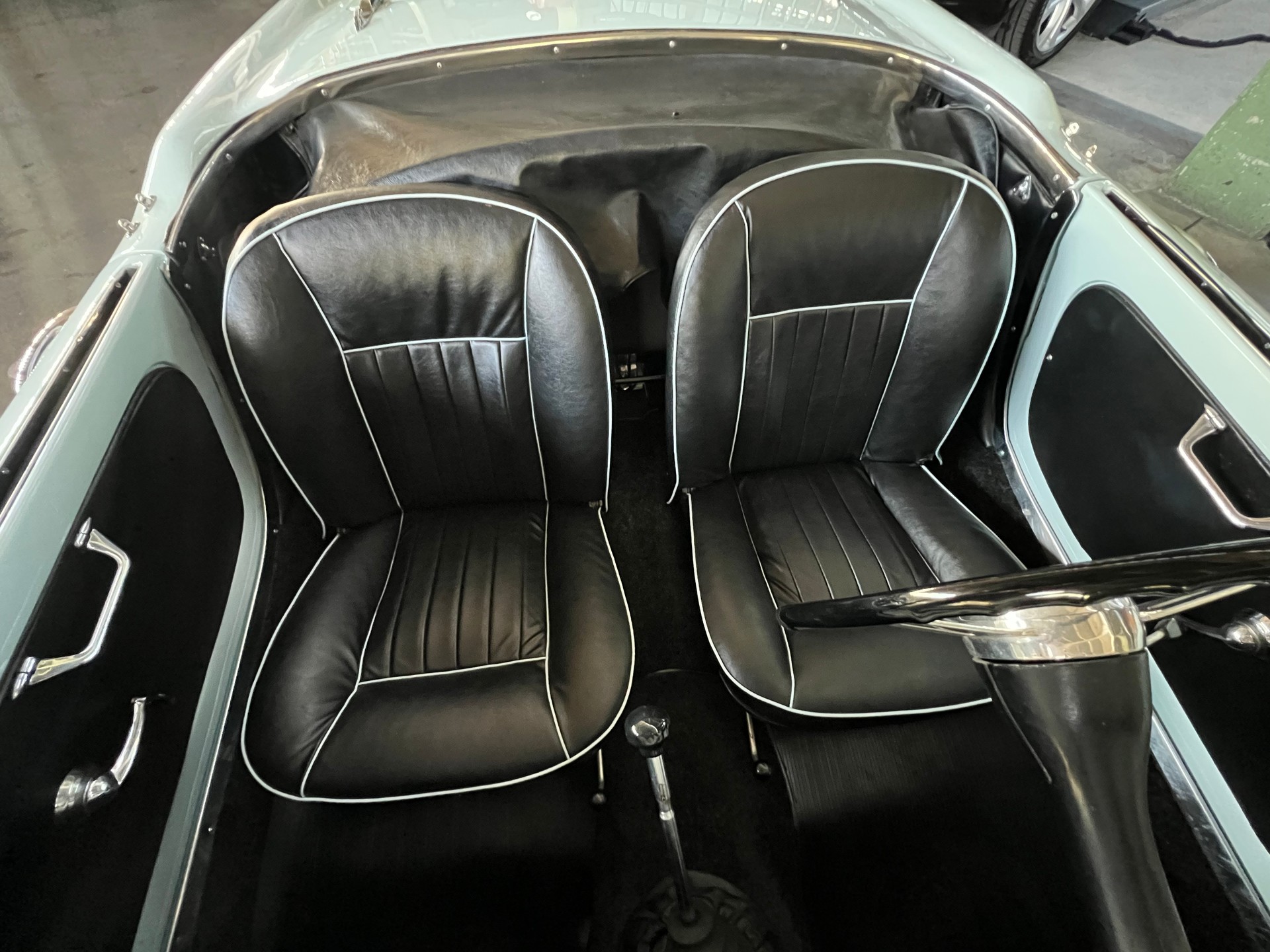 ALFA ROMEO Giulia 1600 Spider Veteran-image-2