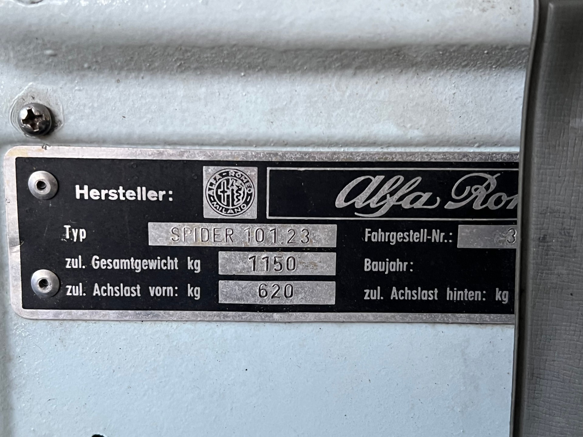 ALFA ROMEO Giulia 1600 Spider Veteran-image-4