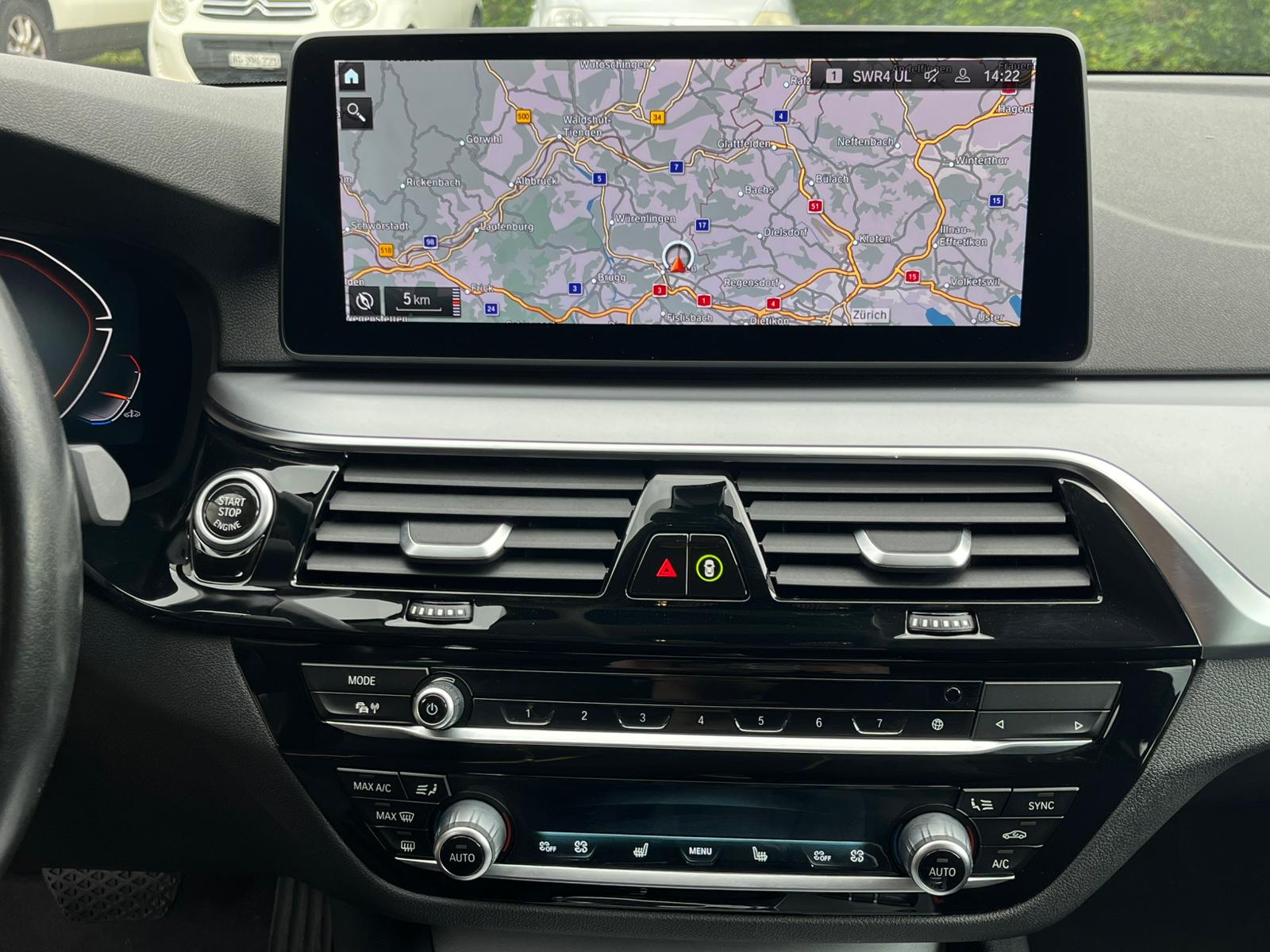 BMW 520d xDrive 48V Touring Steptronic-image-17