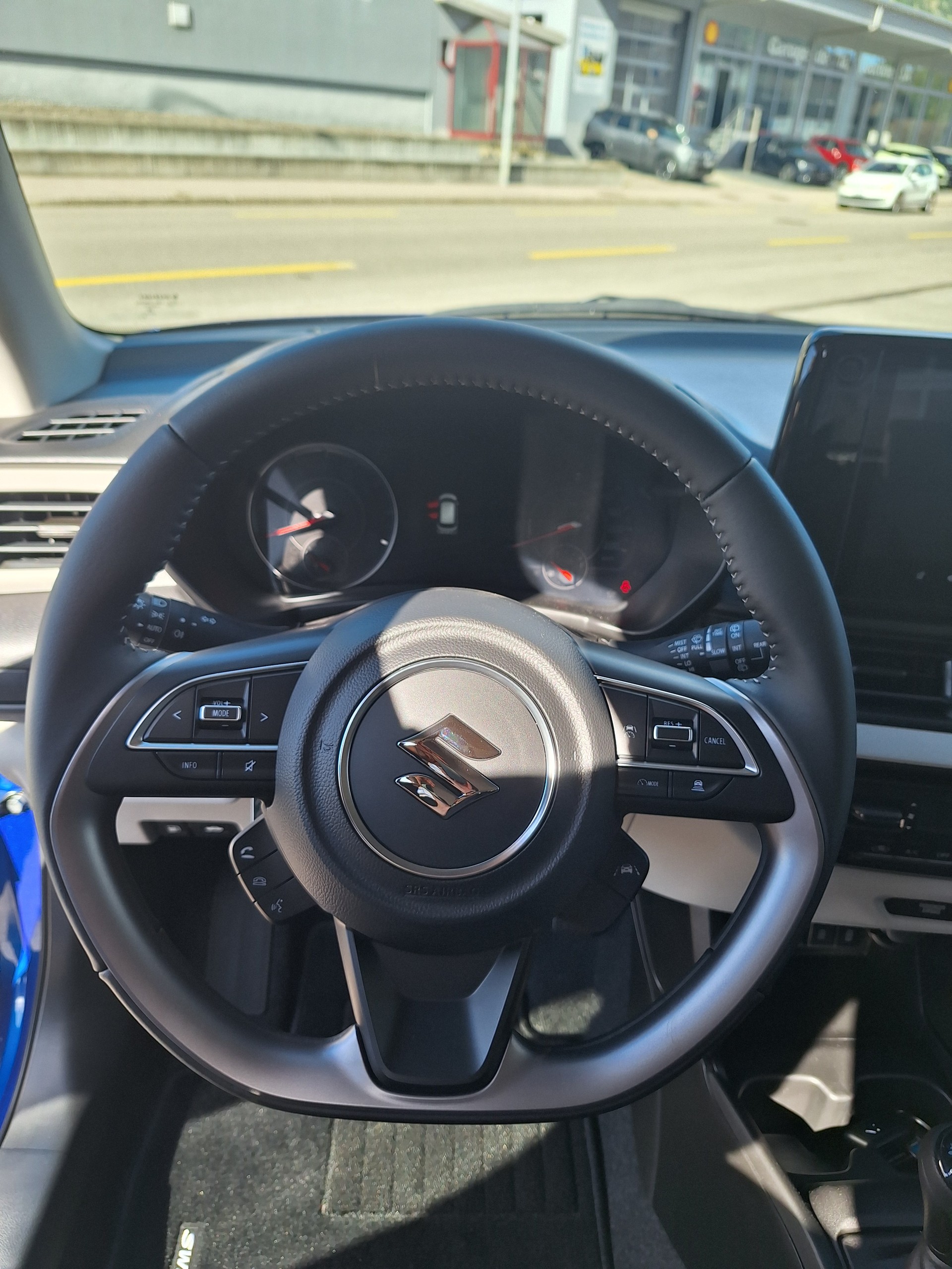 SUZUKI Swift 1.2 Compact+ Hybrid 4x4-image-7