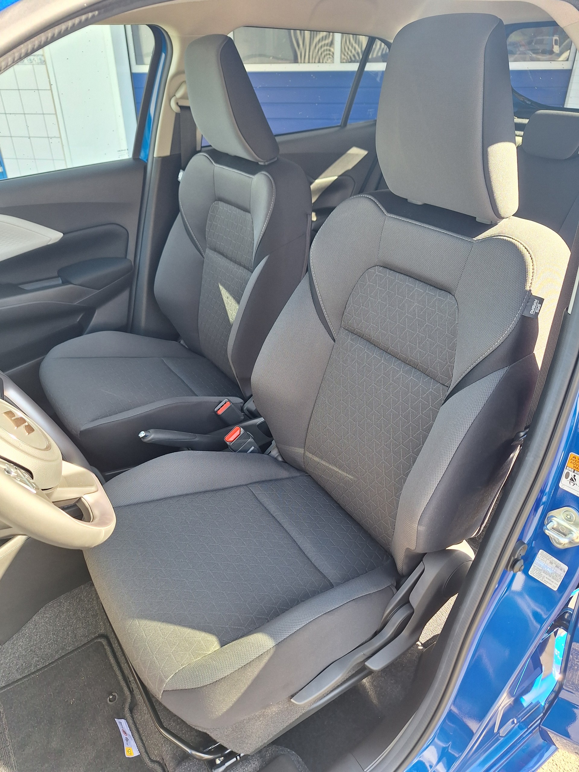 SUZUKI Swift 1.2 Compact+ Hybrid 4x4-image-5