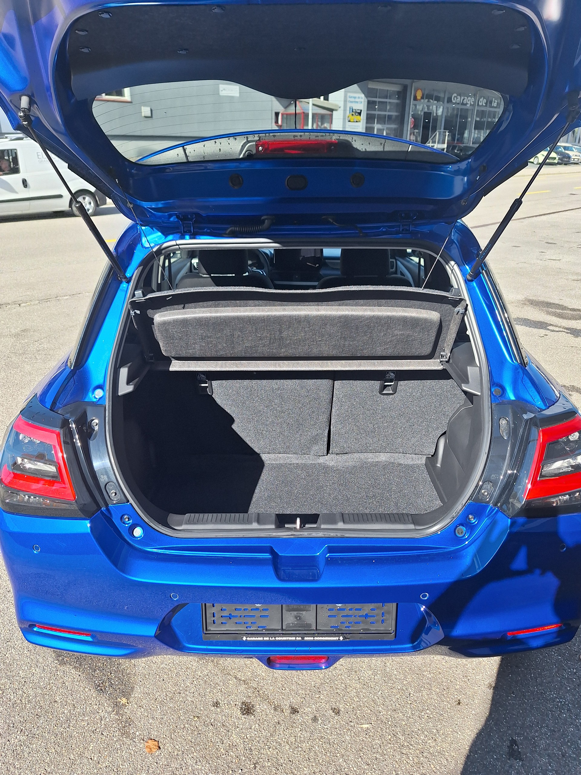 SUZUKI Swift 1.2 Compact+ Hybrid 4x4-image-11