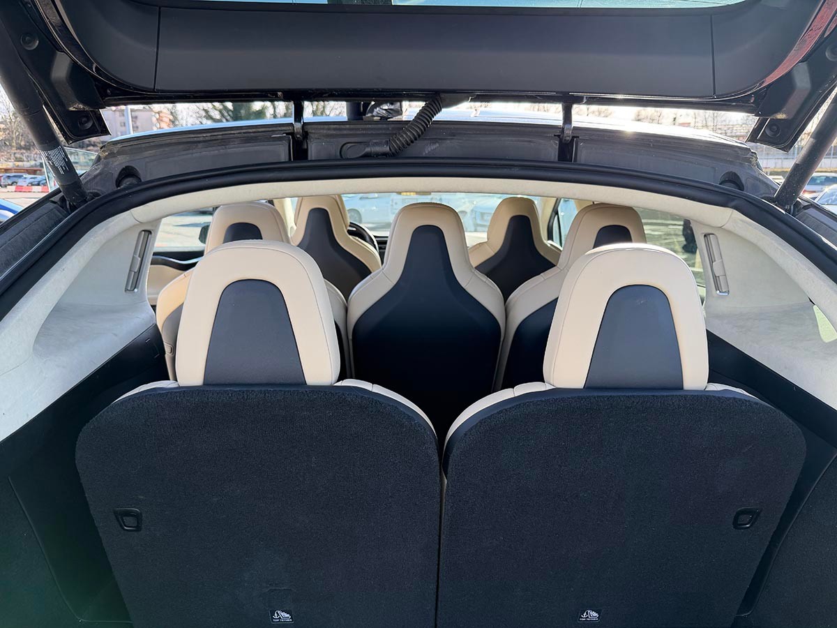 TESLA Model X 90 D-image-5