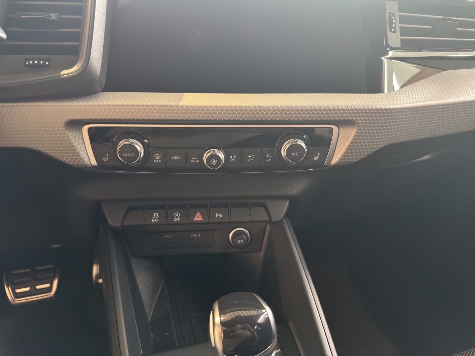 AUDI A1 allstreet 30 TFSI Attraction S-tronic-image-10