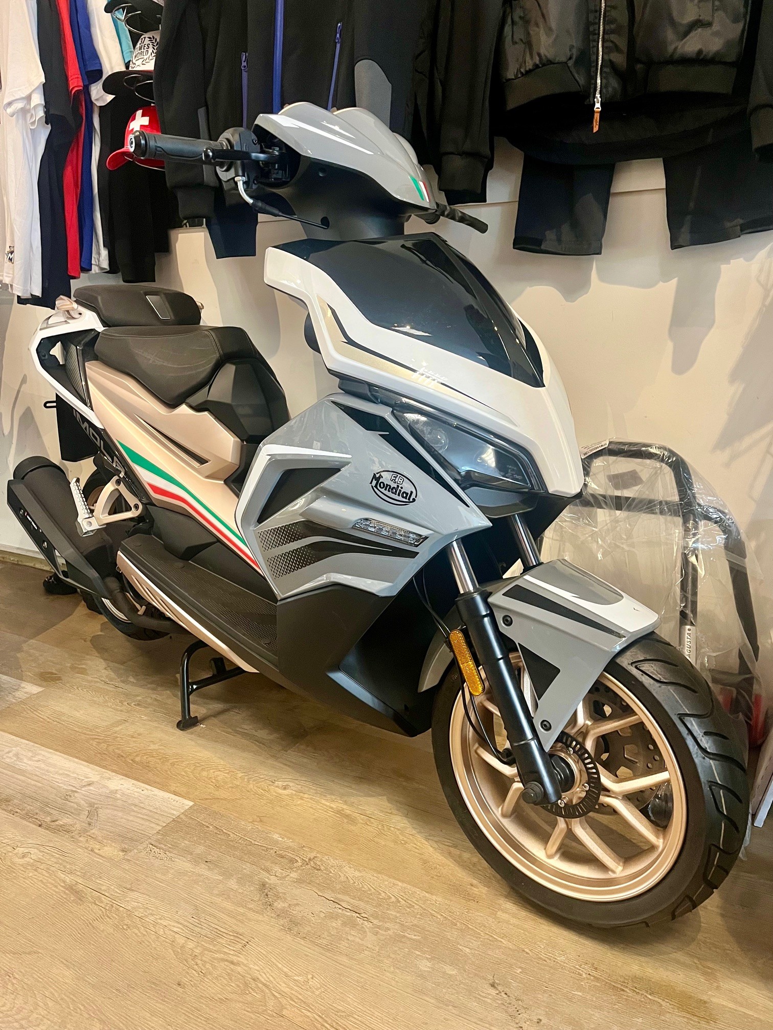 MONDIAL Imola 125