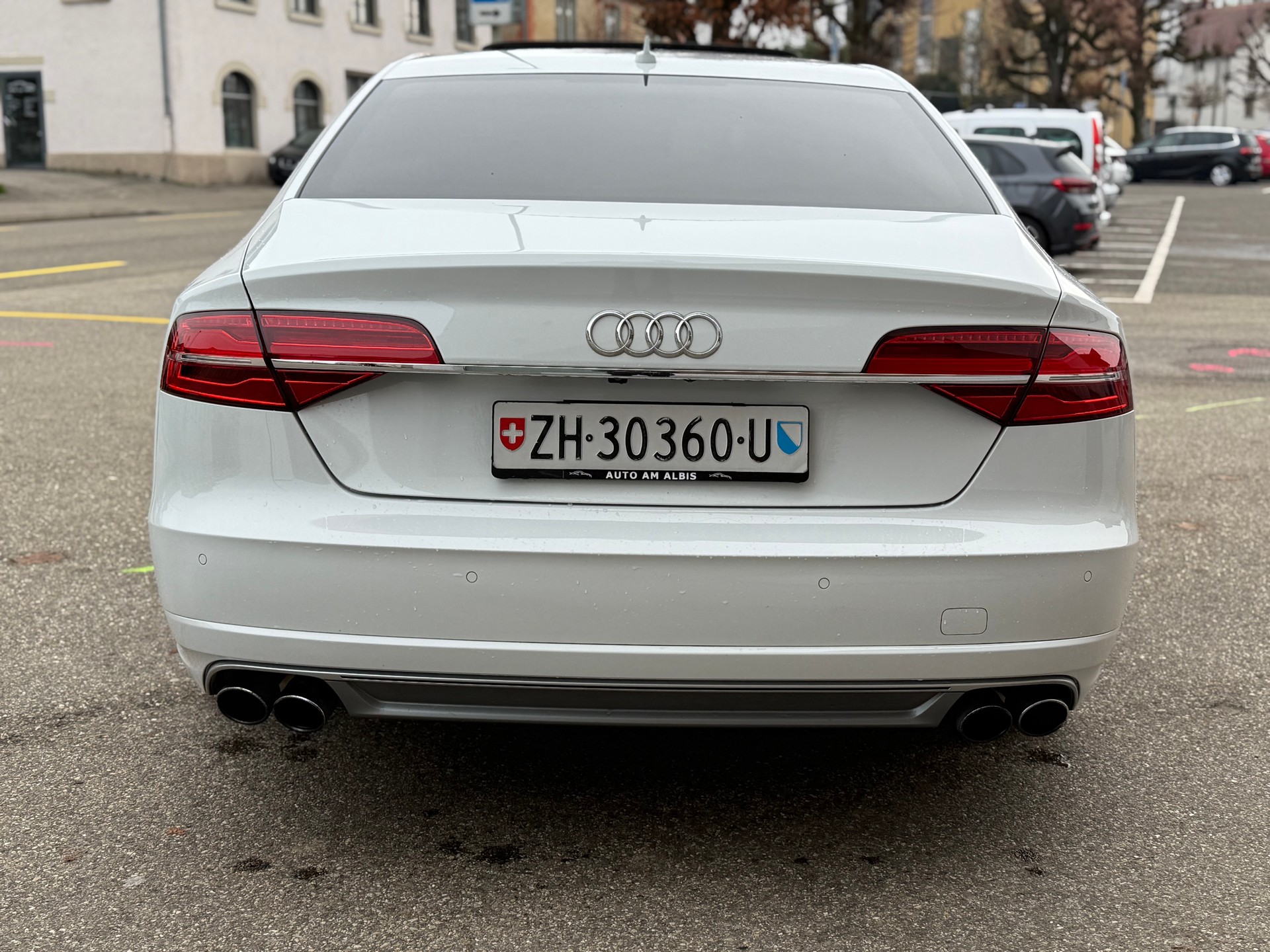 AUDI S8 4.0 TFSI V8 quattro tiptronic-image-5