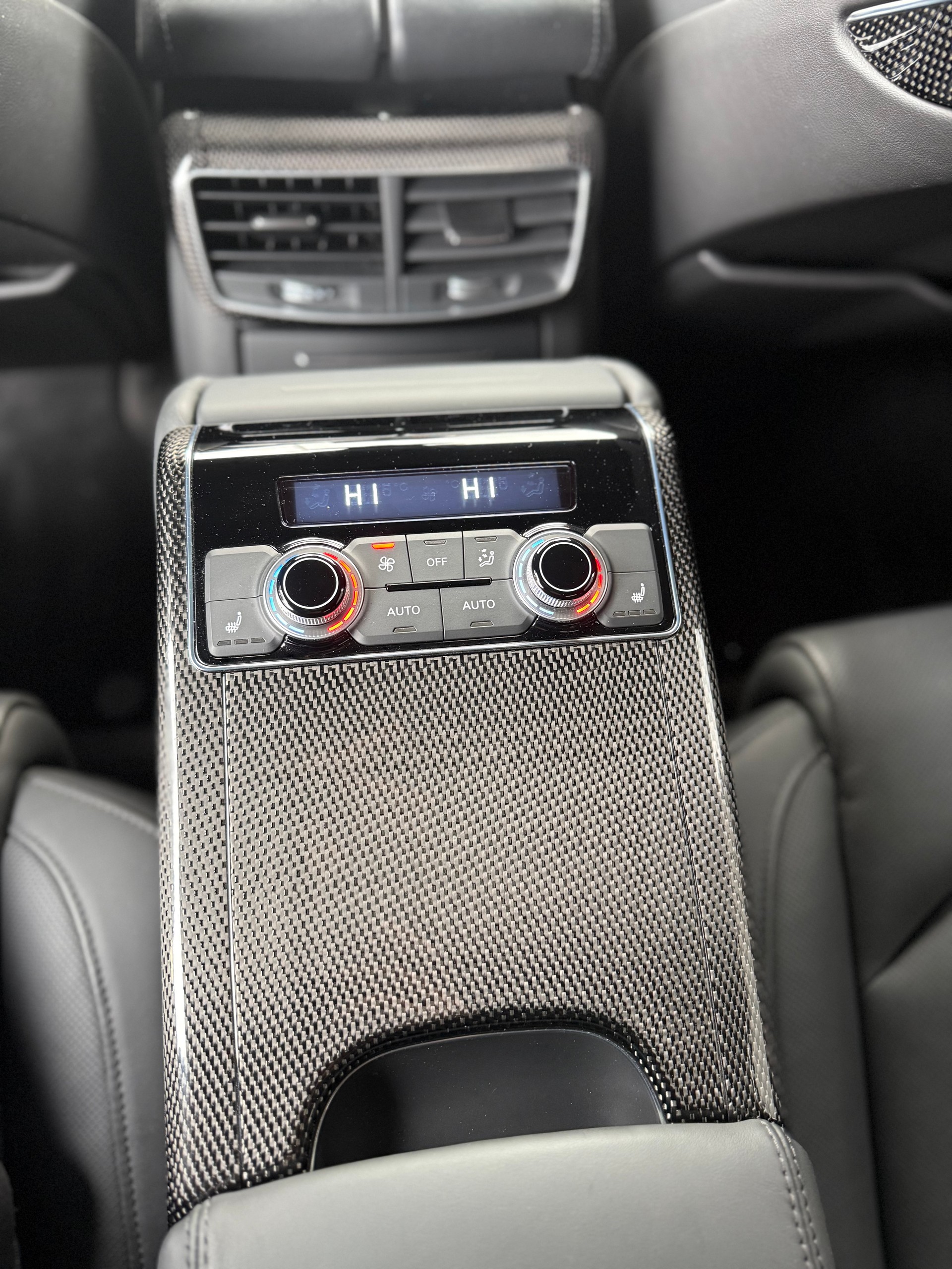 AUDI S8 4.0 TFSI V8 quattro tiptronic-image-22