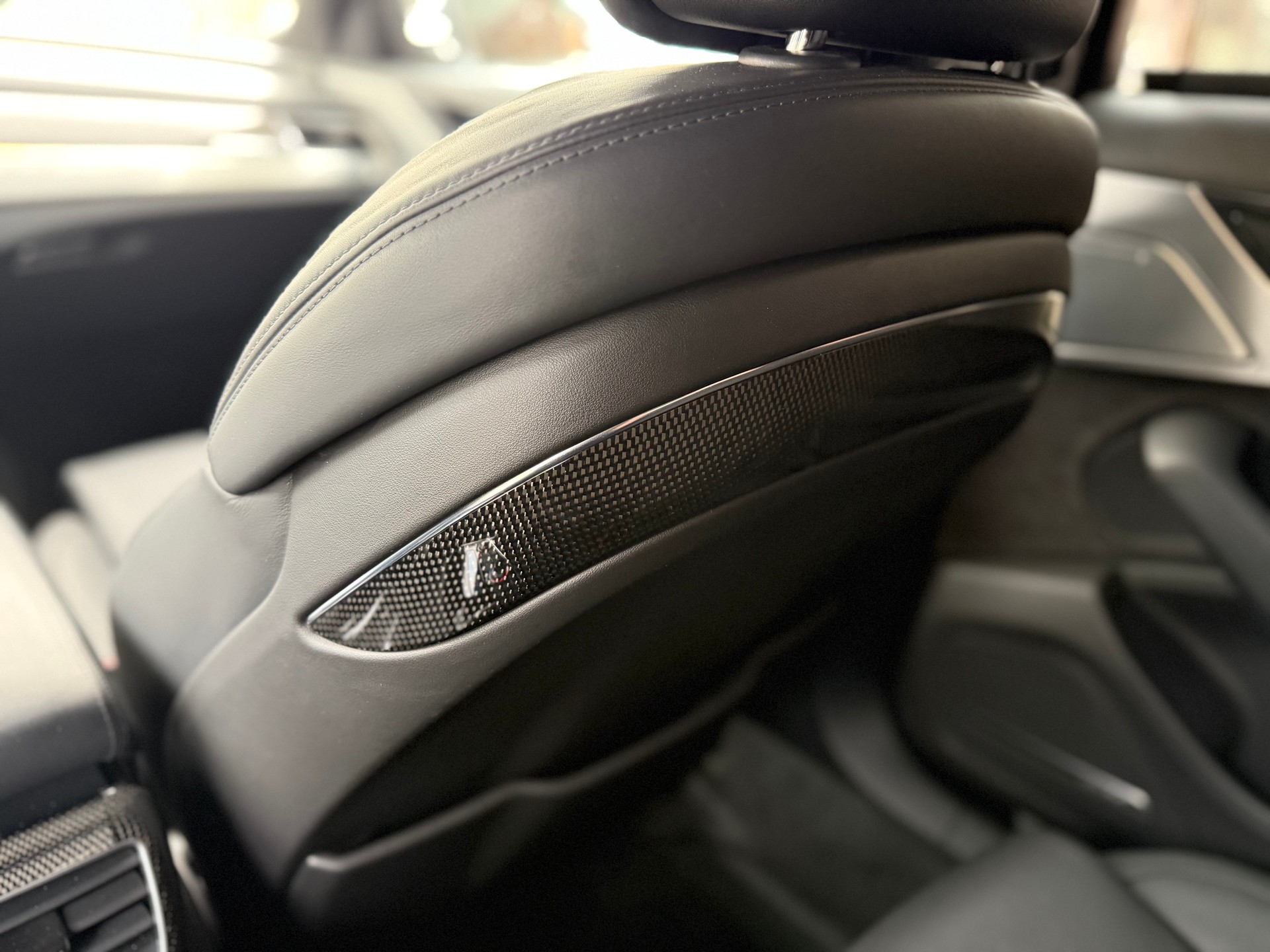 AUDI S8 4.0 TFSI V8 quattro tiptronic-image-23