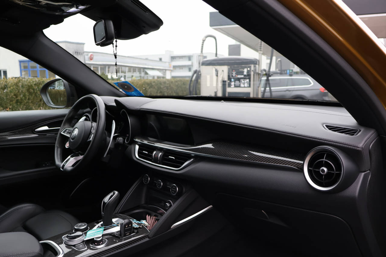 ALFA ROMEO Stelvio 2.9 V6 Biturbo Q4 Quadrifoglio Performante Sky-image-13