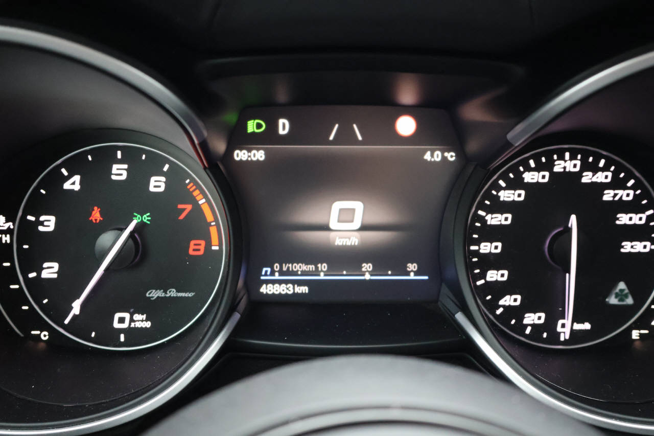 ALFA ROMEO Stelvio 2.9 V6 Biturbo Q4 Quadrifoglio Performante Sky-image-11