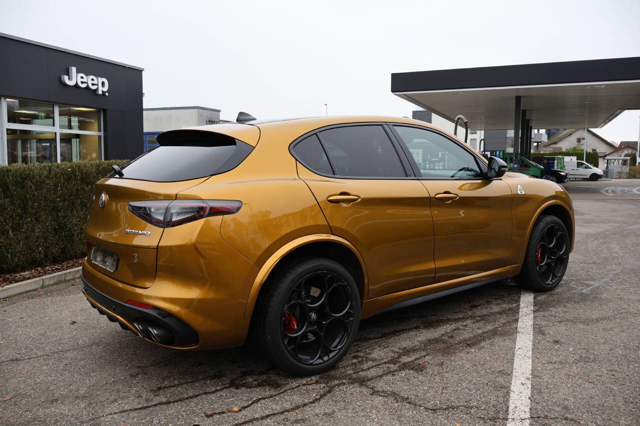 ALFA ROMEO Stelvio 2.9 V6 Biturbo Q4 Quadrifoglio Performante Sky-image-2