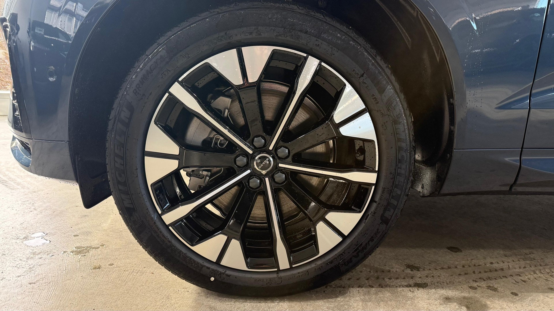 VOLVO XC60 2.0 T6 TE Ultra Dark eAWD-image-7