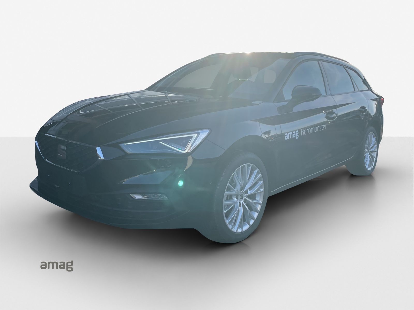SEAT Leon ST 1.5 eHybrid pHEV DSG Business Edition-image-0