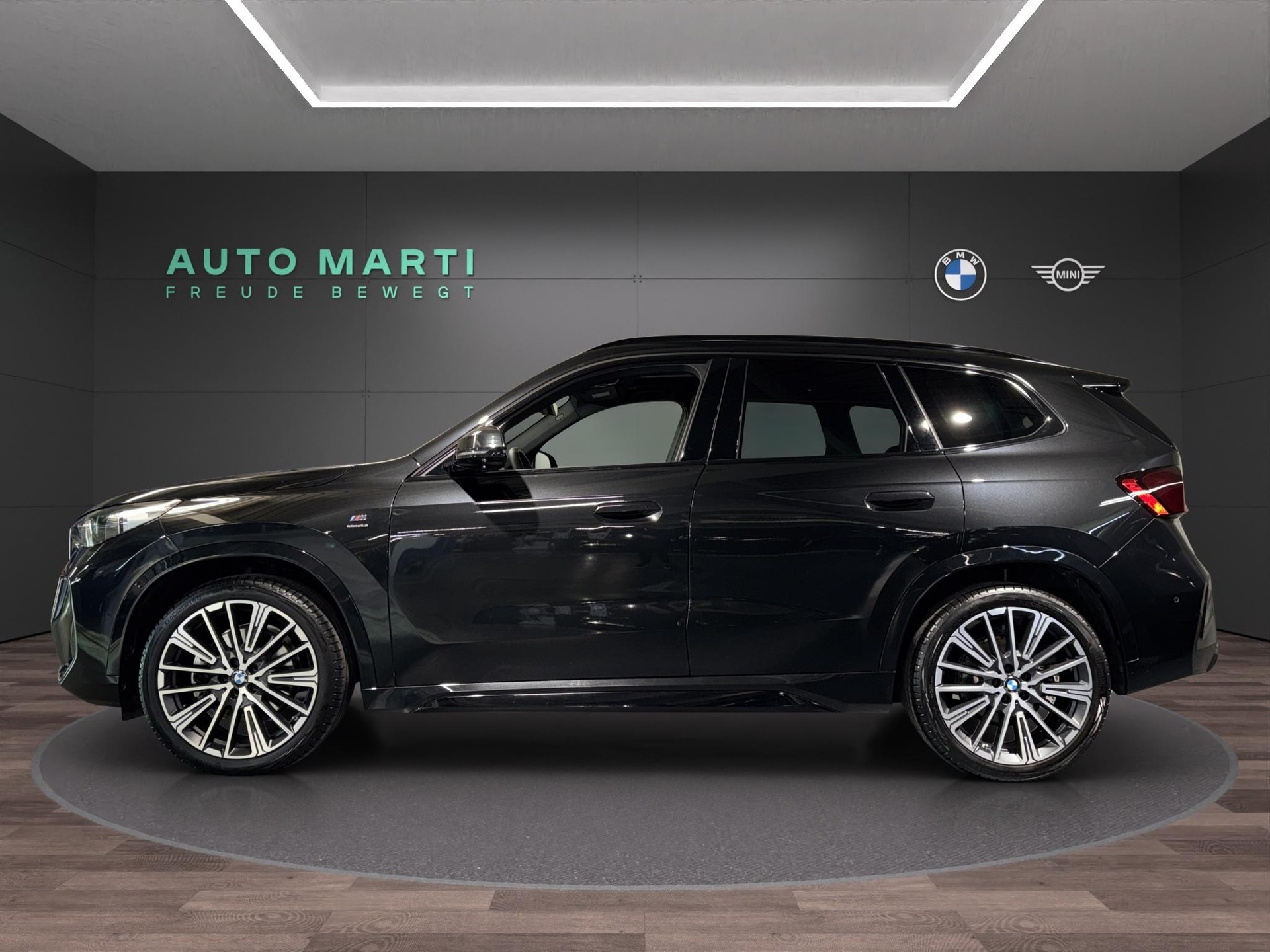 BMW X1 23d xDrive M Sport-image-1