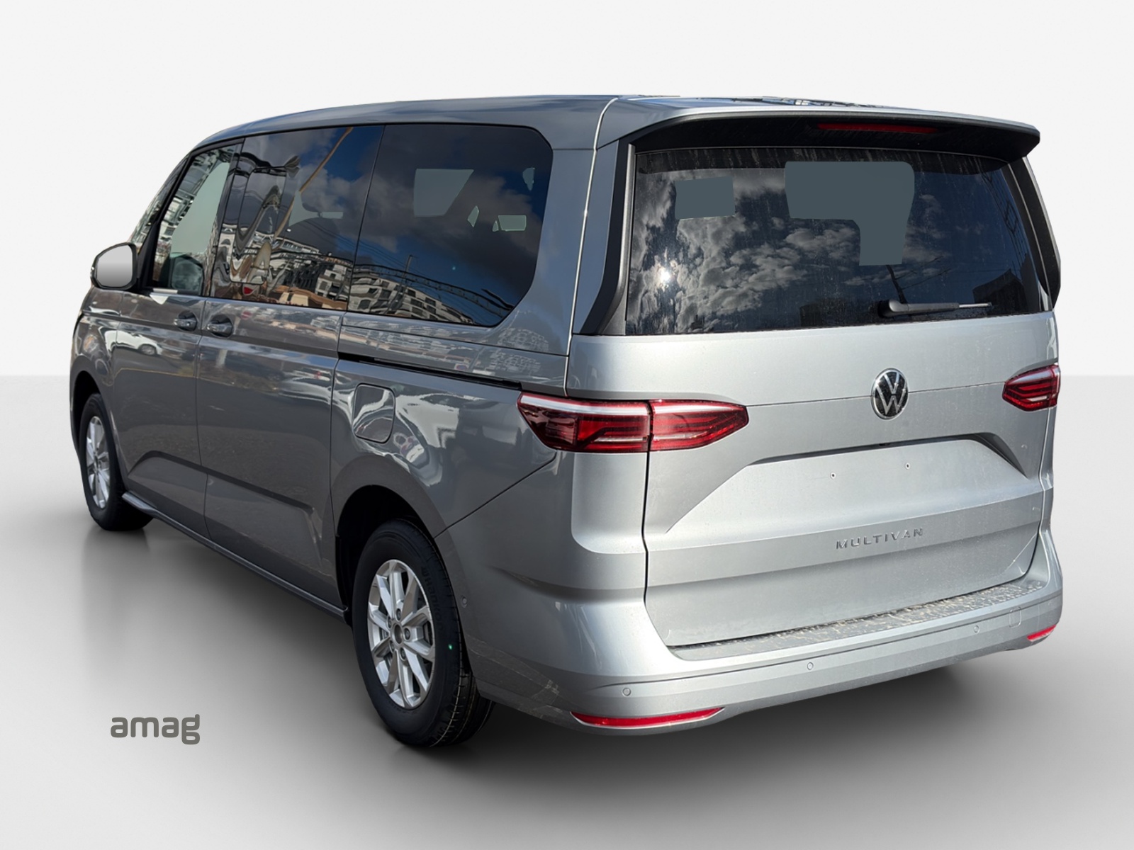 VW Multivan 2.0 TDI Liberty DSG Lang-image-2