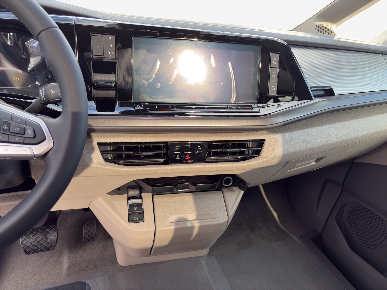 VW Multivan 2.0 TDI Liberty DSG Lang-image-10