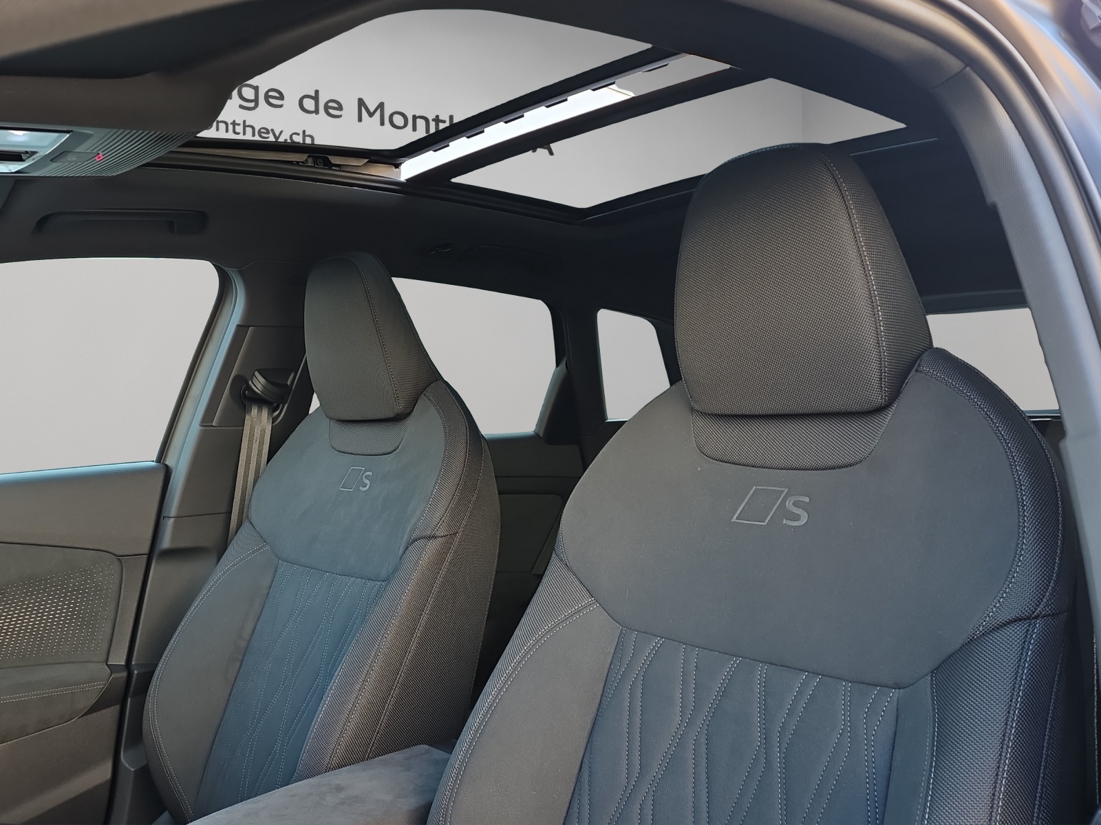 AUDI Q3 SUV TFSI quattro 195 kW S tronic-image-7