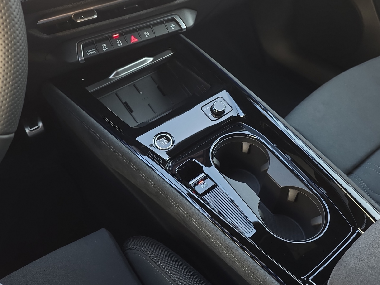 AUDI Q3 SUV TFSI quattro 195 kW S tronic-image-13
