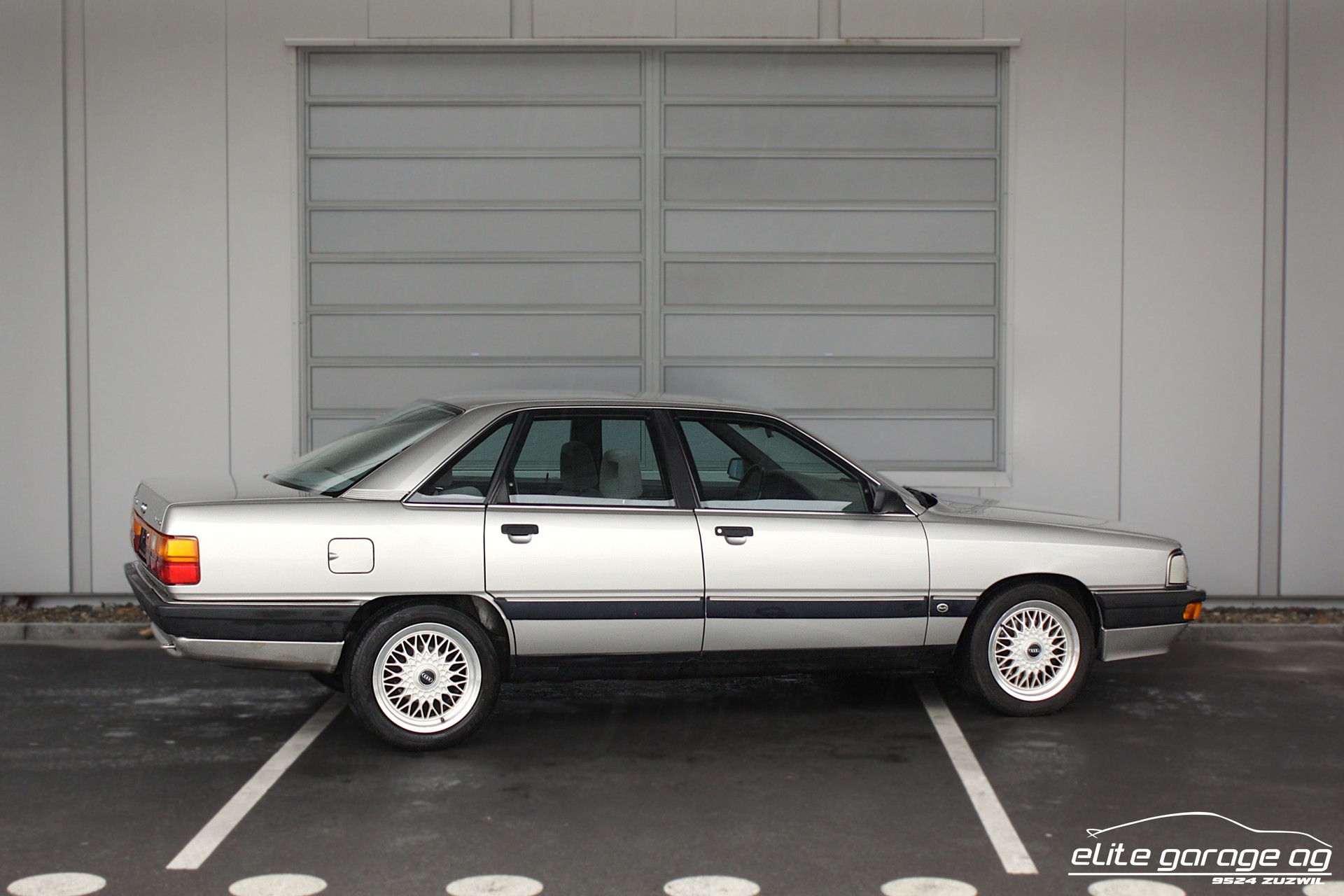 AUDI 200 Turbo-image-4