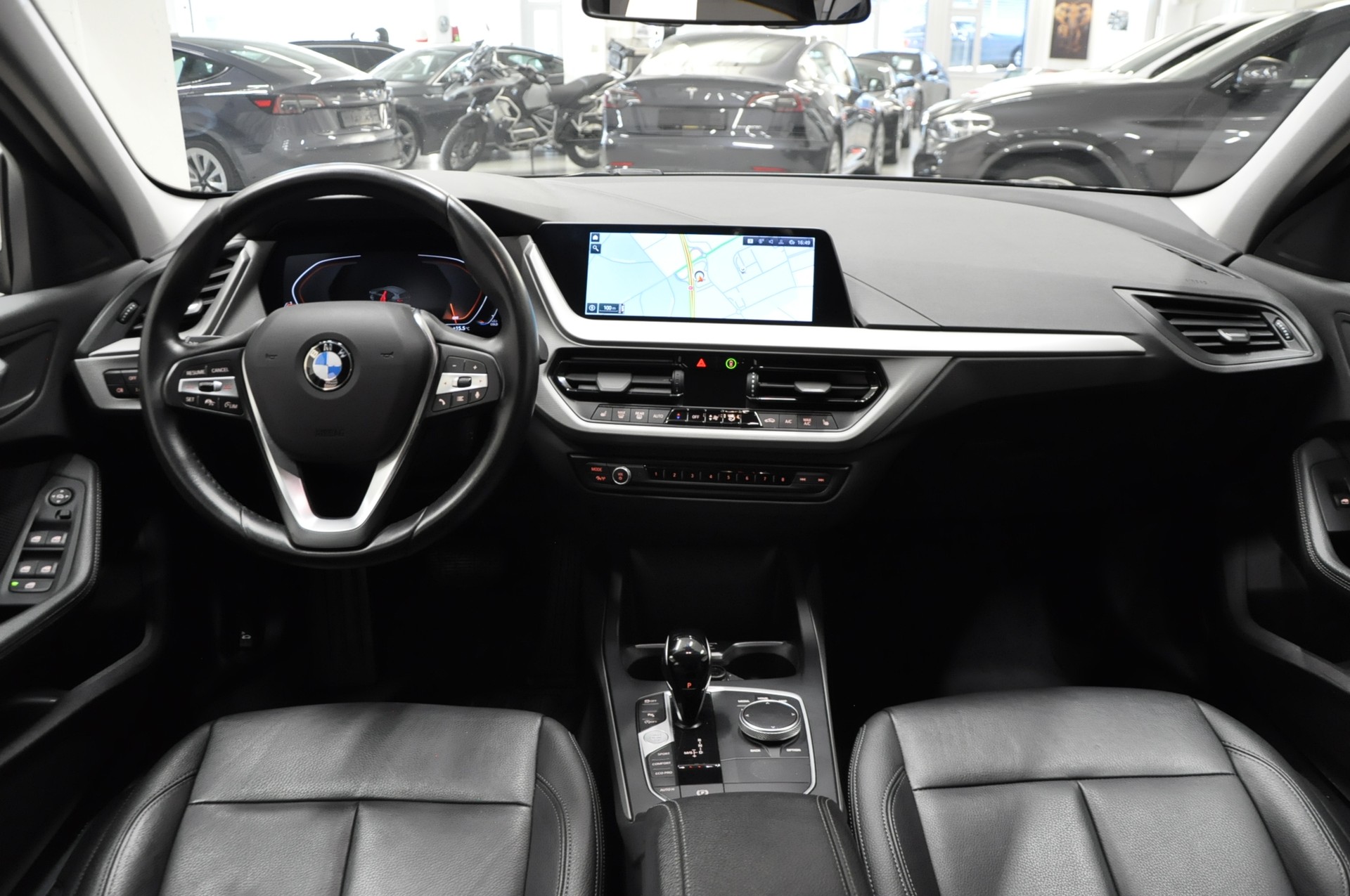 BMW 118i Fleet Edition Steptronic-image-16