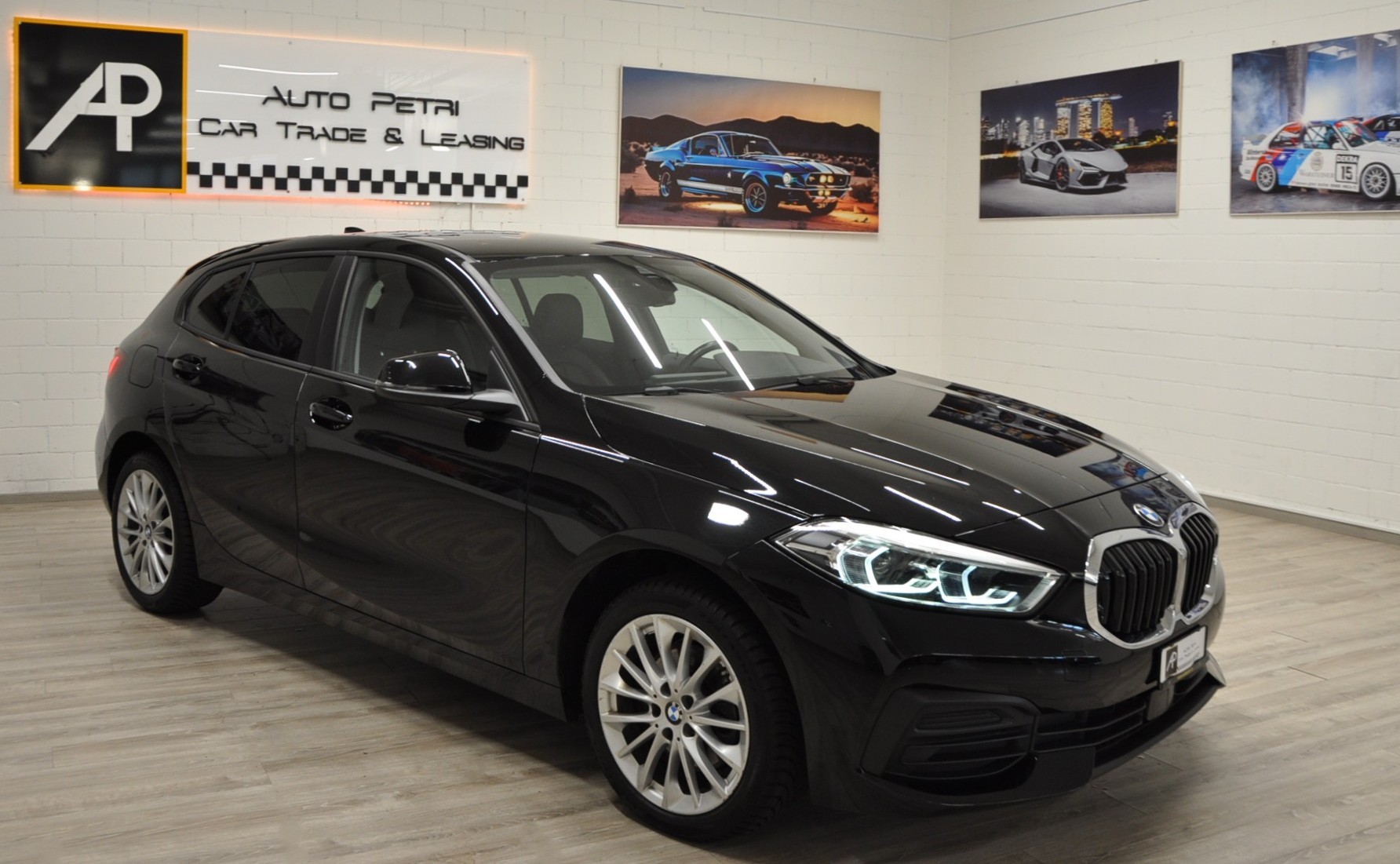 BMW 118i Fleet Edition Steptronic-image-5