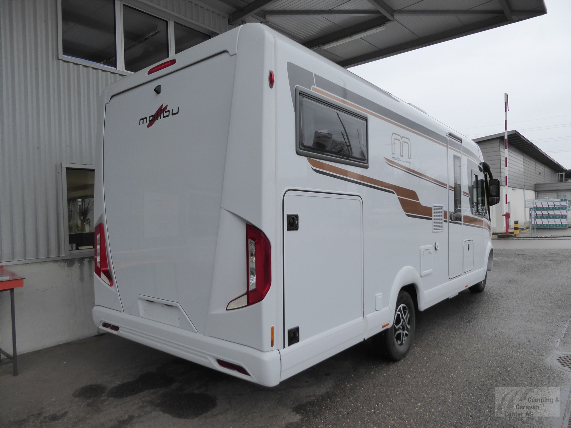 MALIBU I 450 RB-LE lightweight 3.5t-image-2