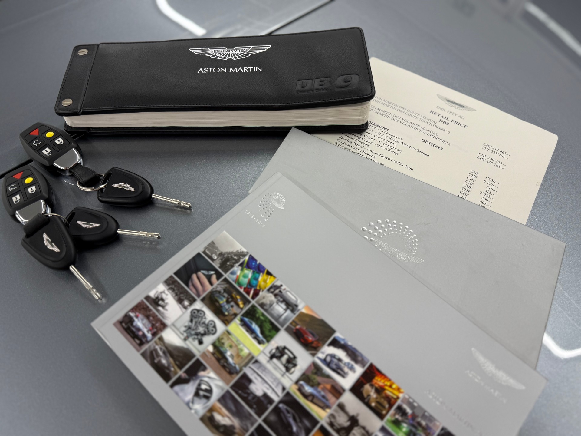 ASTON MARTIN DB9 Volante Touchtronic 2-image-31