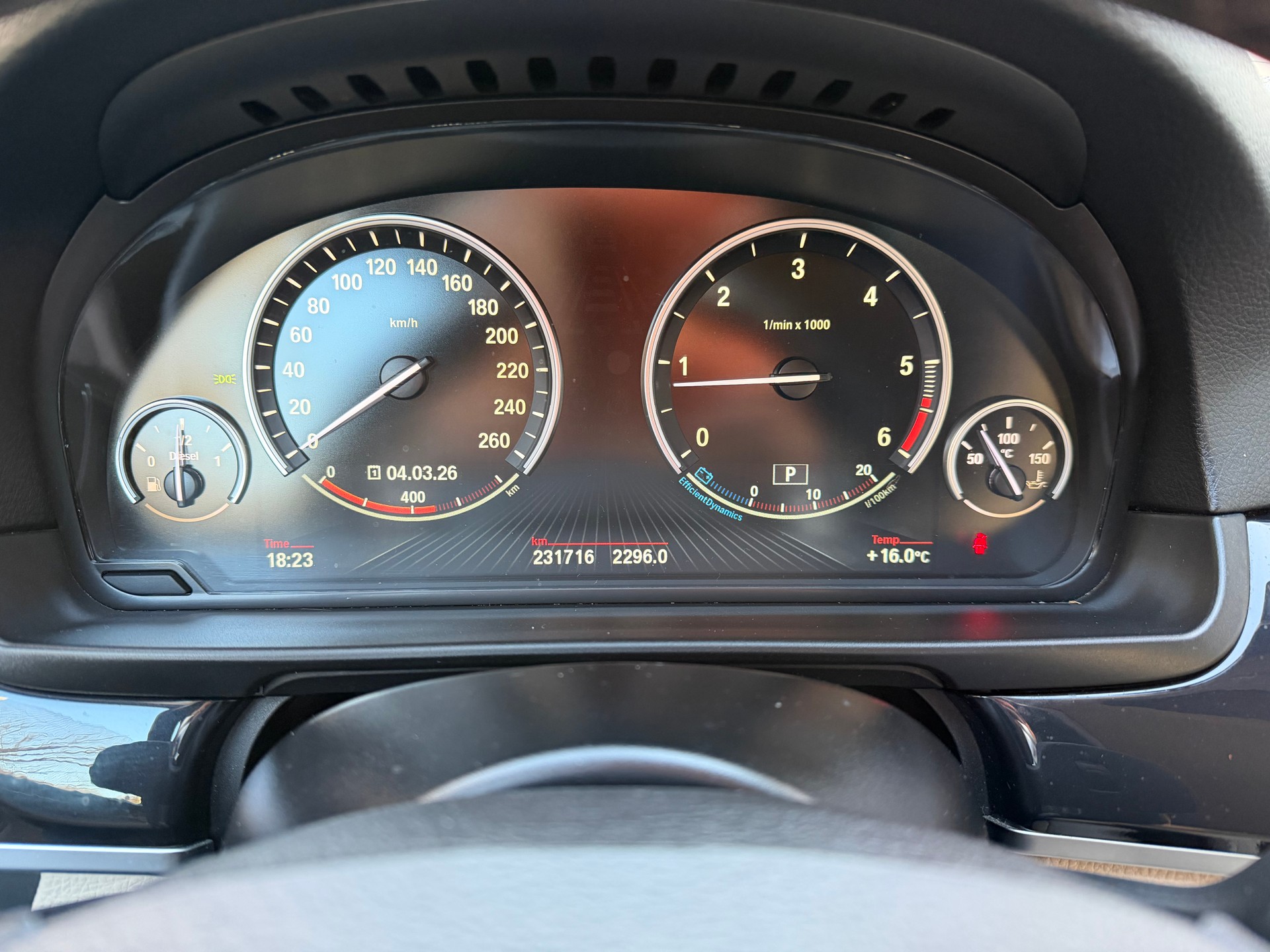 BMW 525d Touring xDrive Luxury Line Steptronic-image-6