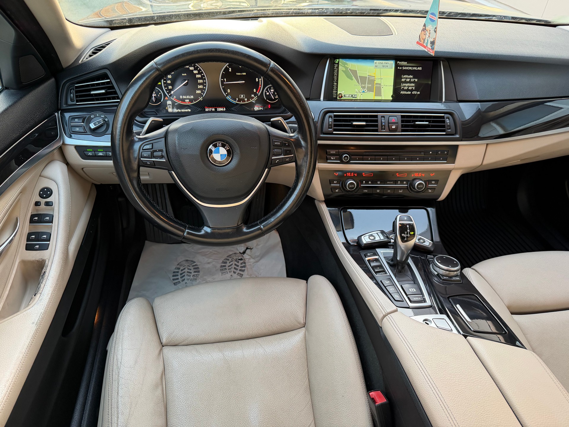 BMW 525d Touring xDrive Luxury Line Steptronic-image-7