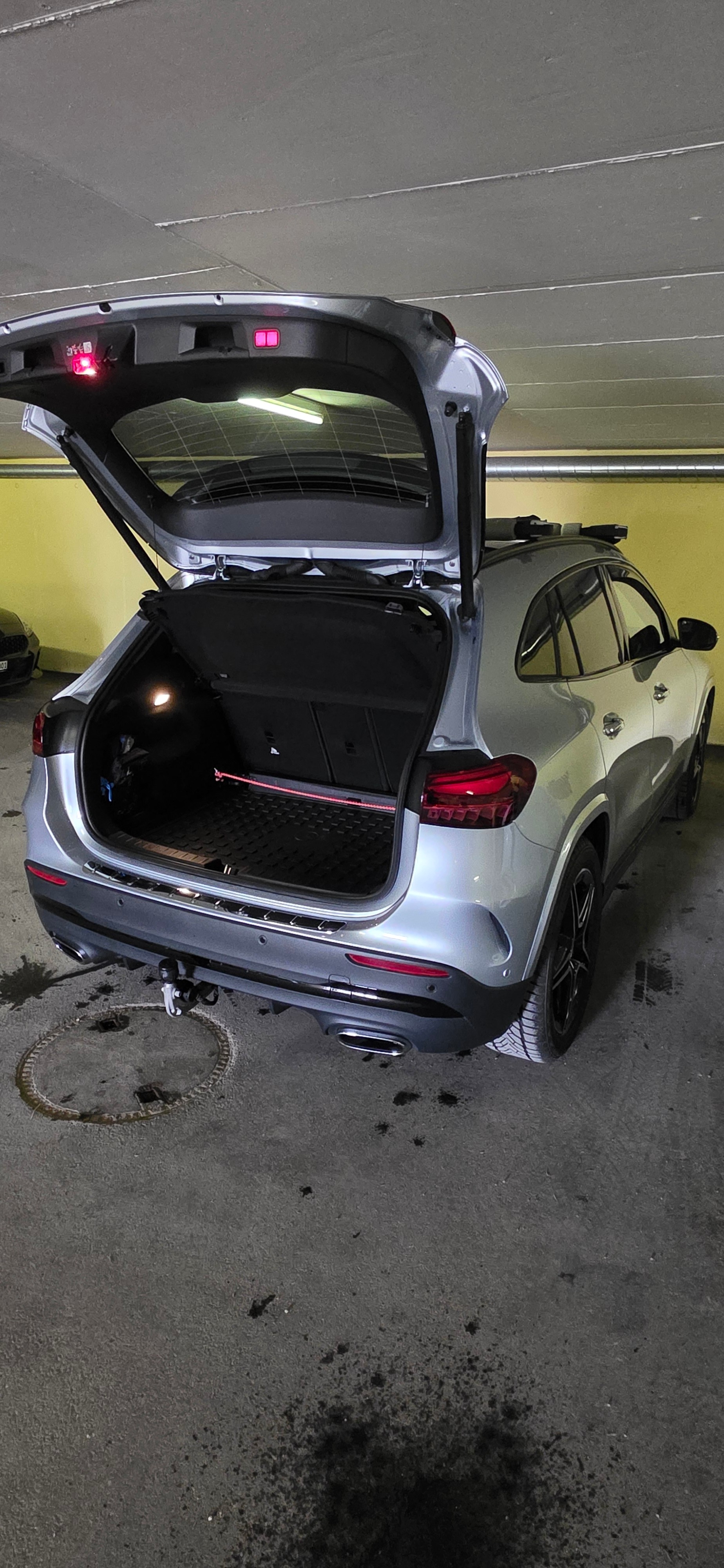 MERCEDES-BENZ GLA 220d 4Matic 8G-DCTSwiss Star-image-5