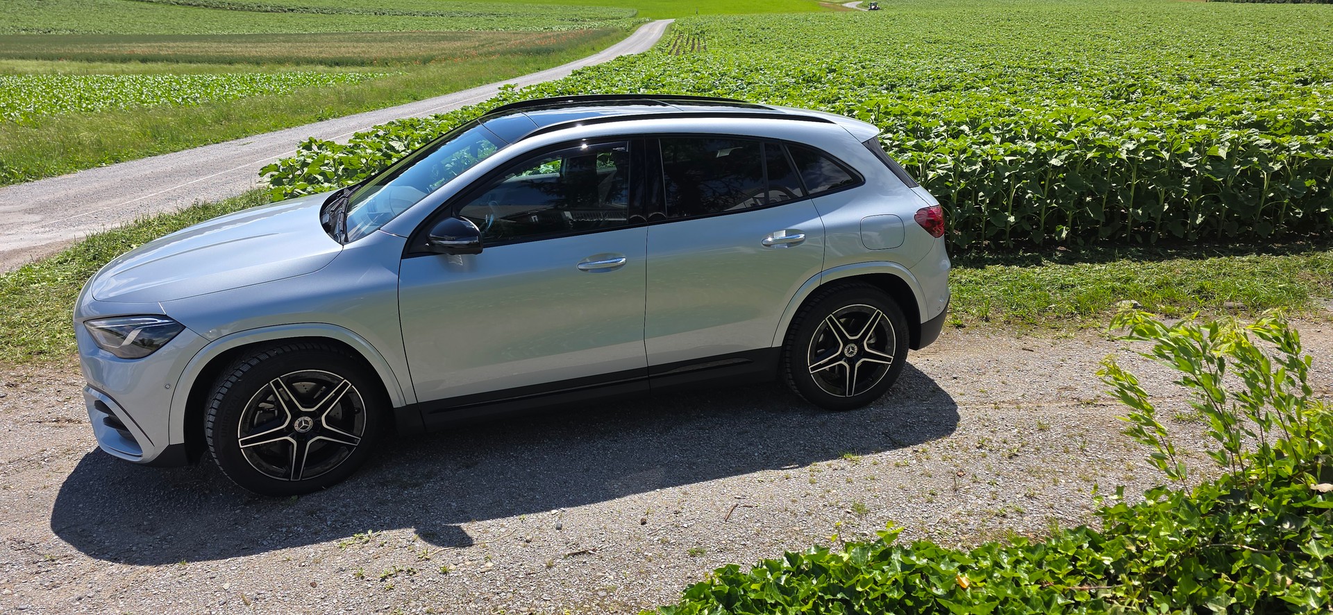 MERCEDES-BENZ GLA 220d 4Matic 8G-DCTSwiss Star-image-1